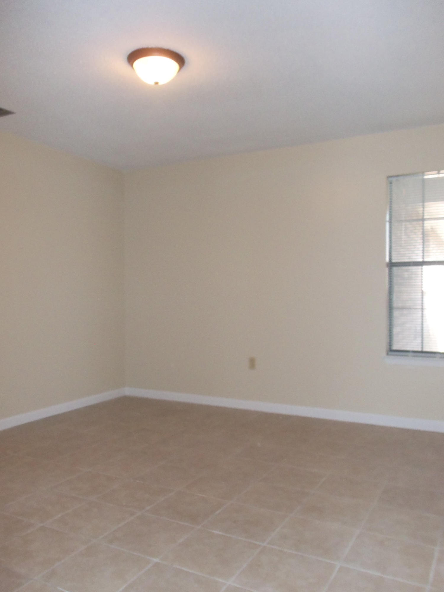 MARY ESTHER MANOR - Residential Lease