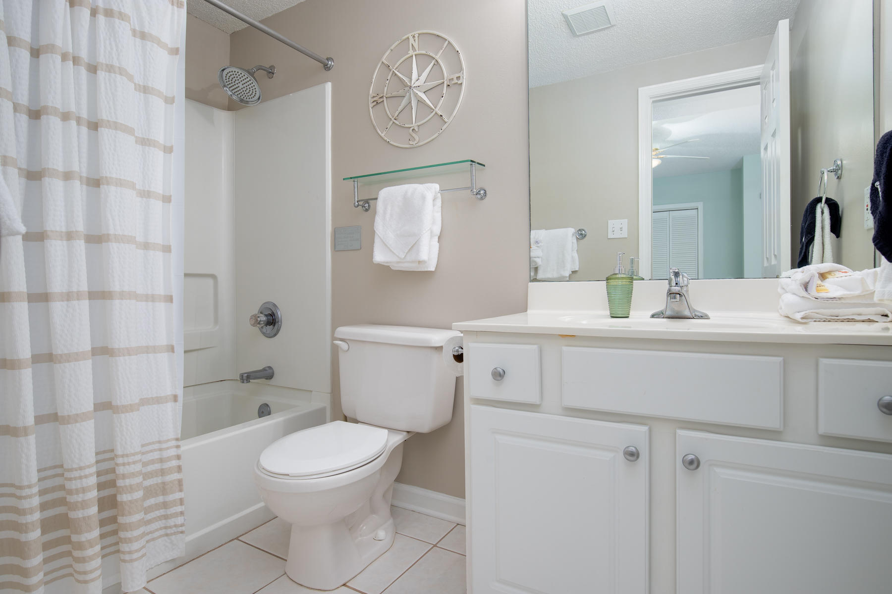 EMERALD TOWERS WEST CONDO - Residential