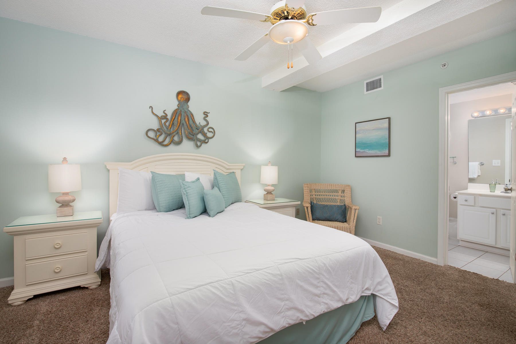 EMERALD TOWERS WEST CONDO - Residential