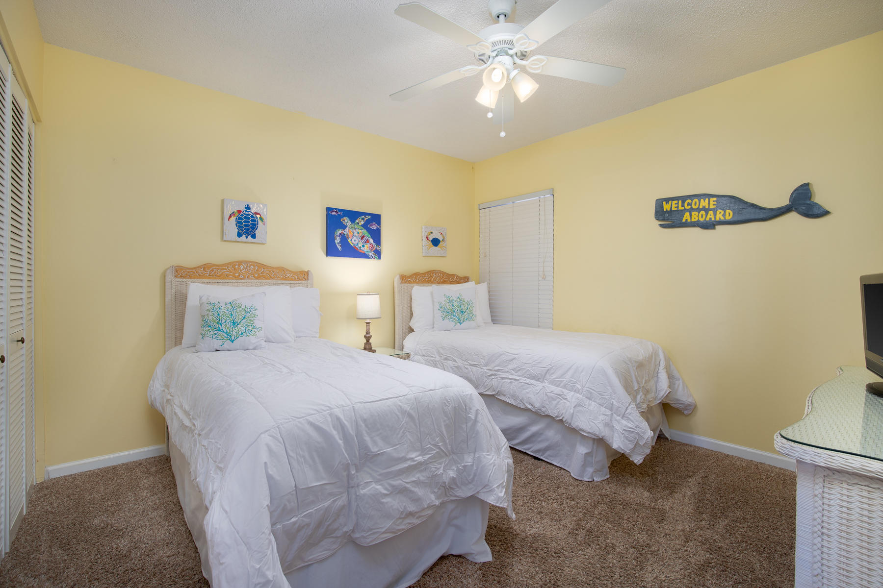 EMERALD TOWERS WEST CONDO - Residential