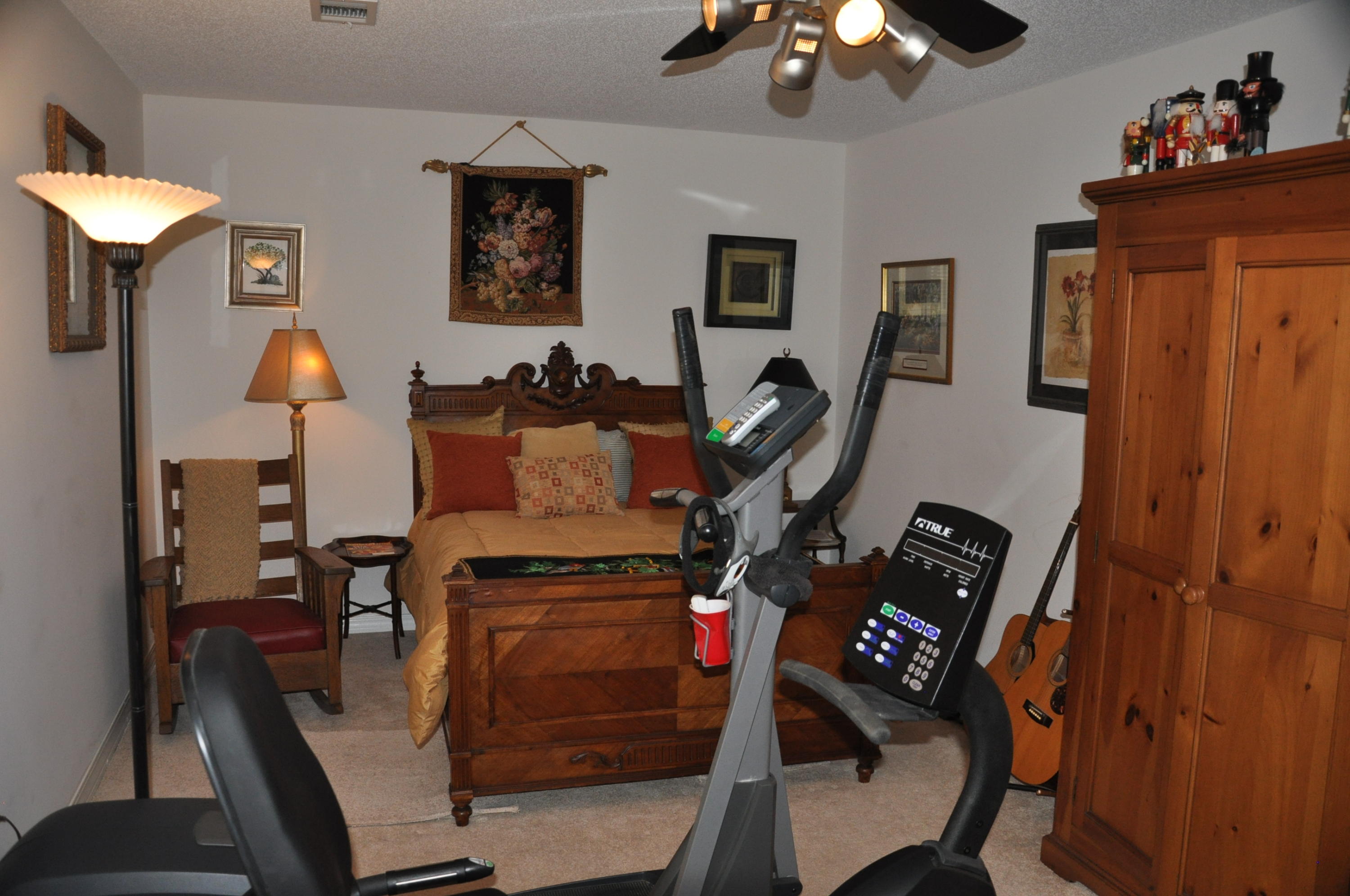 LAKE POINTE at lake Lorraine/Shalimar - Residential