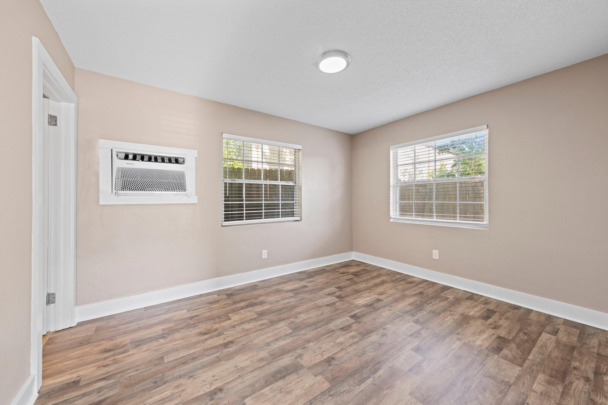 DALLAS DUNCAN - Residential Lease