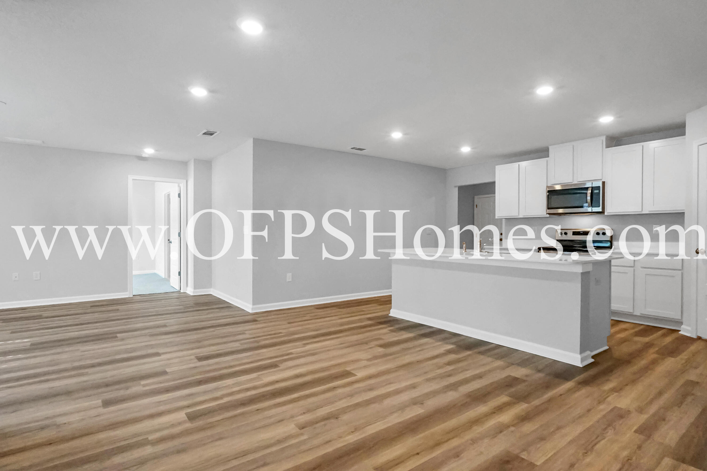 SILVER LAKE VILLAGE - Residential Lease