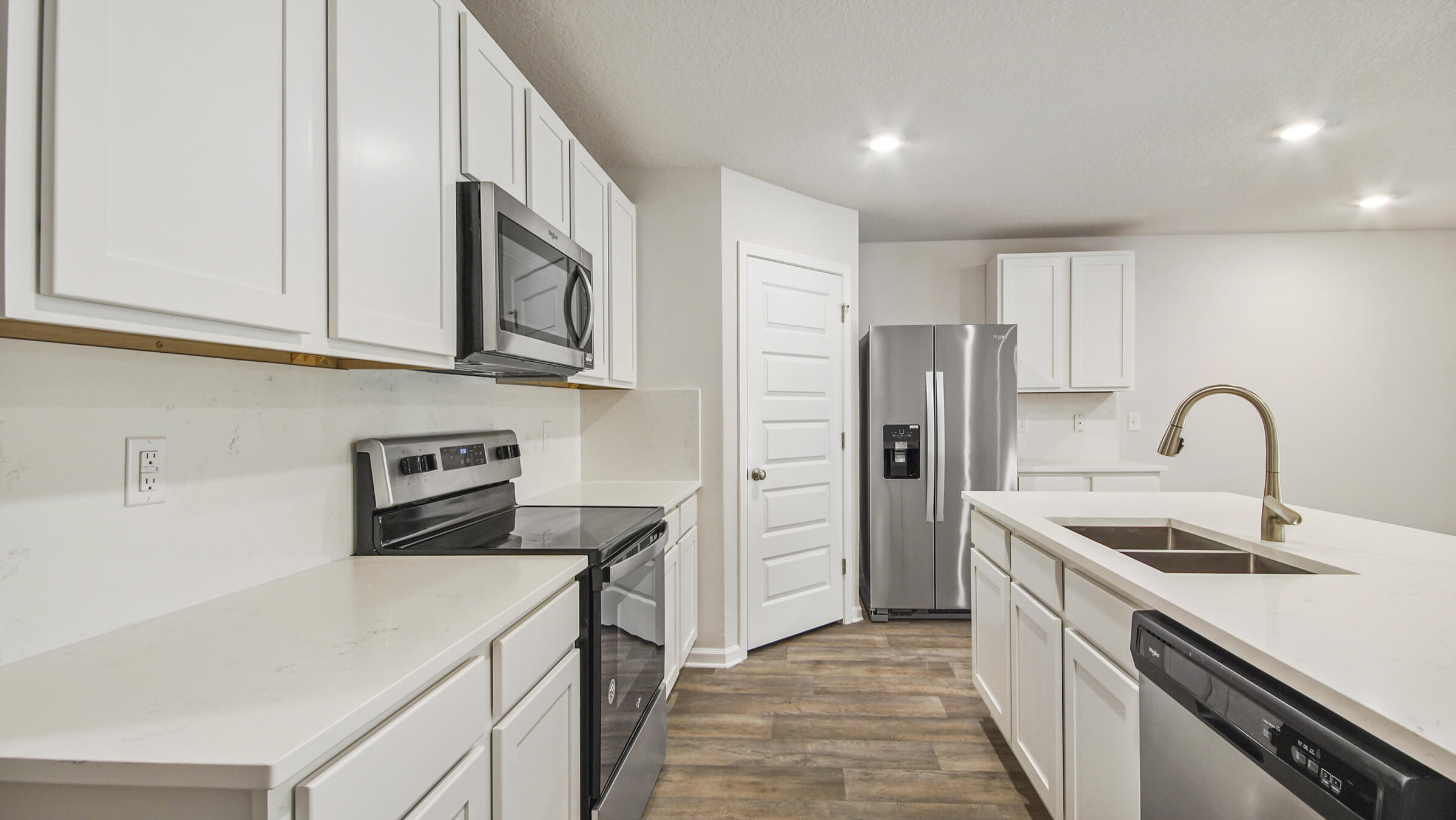 Tomahawk Landing - Residential