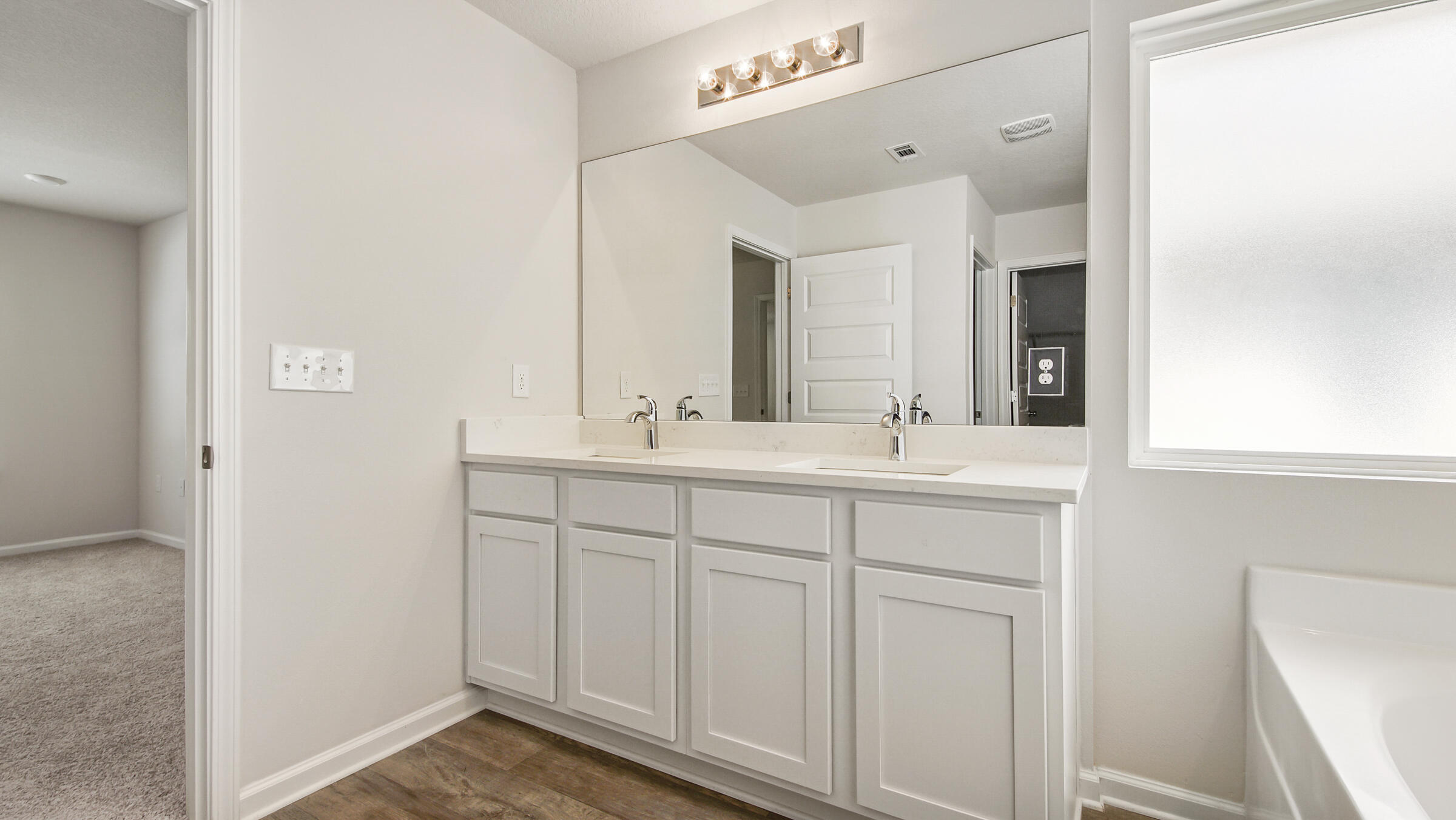 Tomahawk Landing - Residential