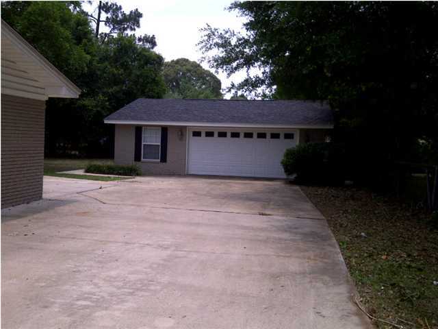 ADAMS POWELL - Residential Lease