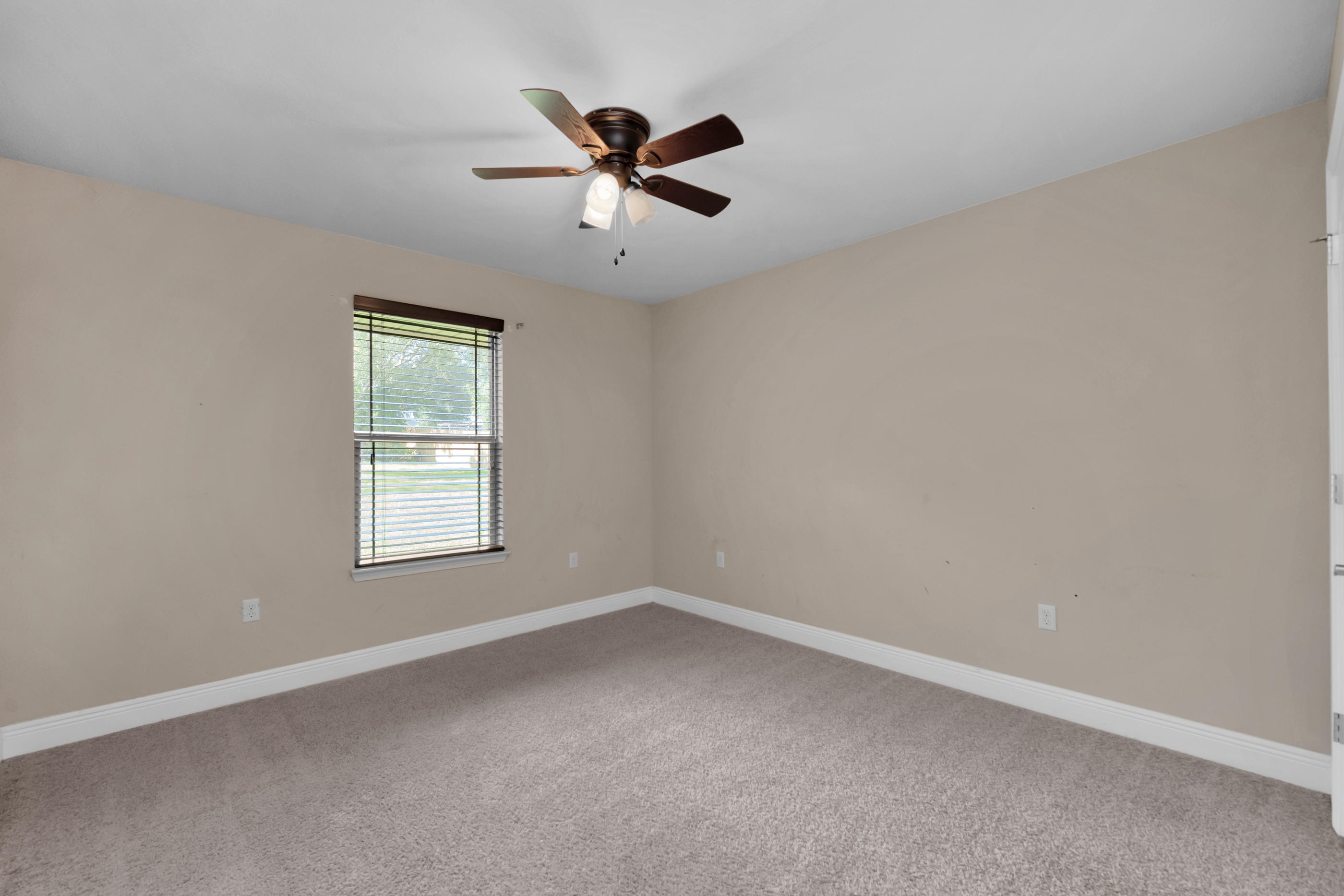 SILVER CREEK ESTATES - Residential