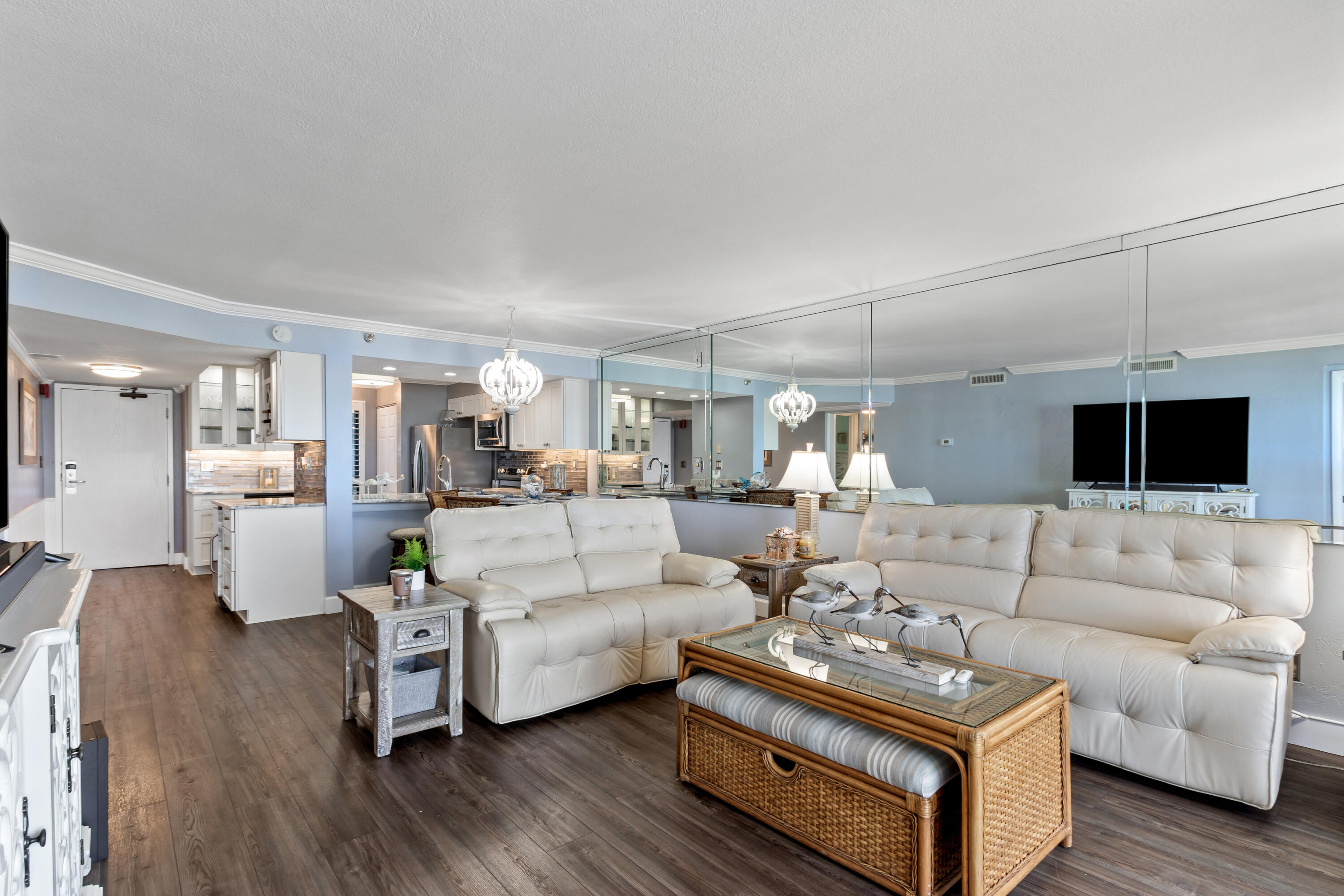 Emerald Towers Condiminium - Residential