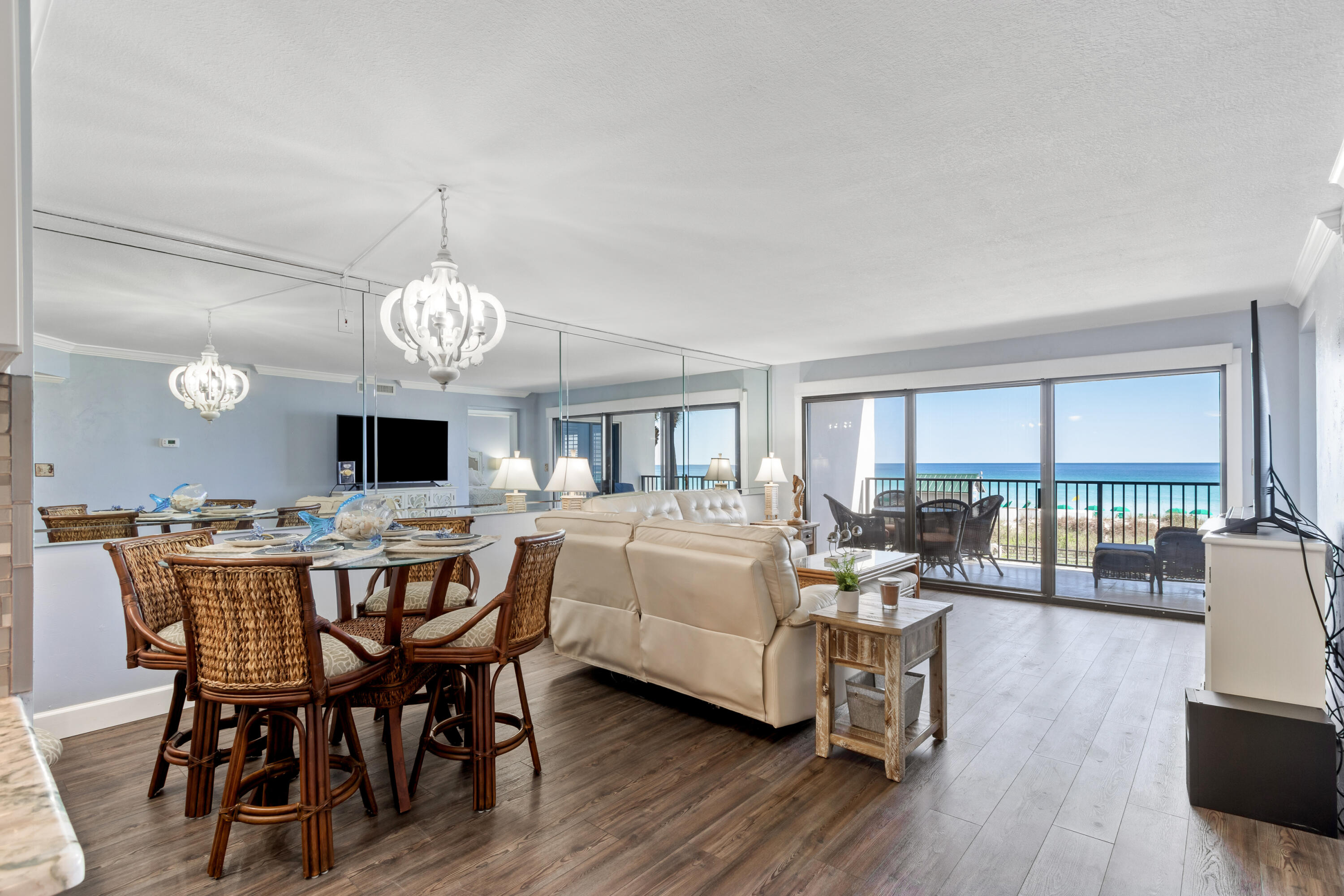 Emerald Towers Condiminium - Residential