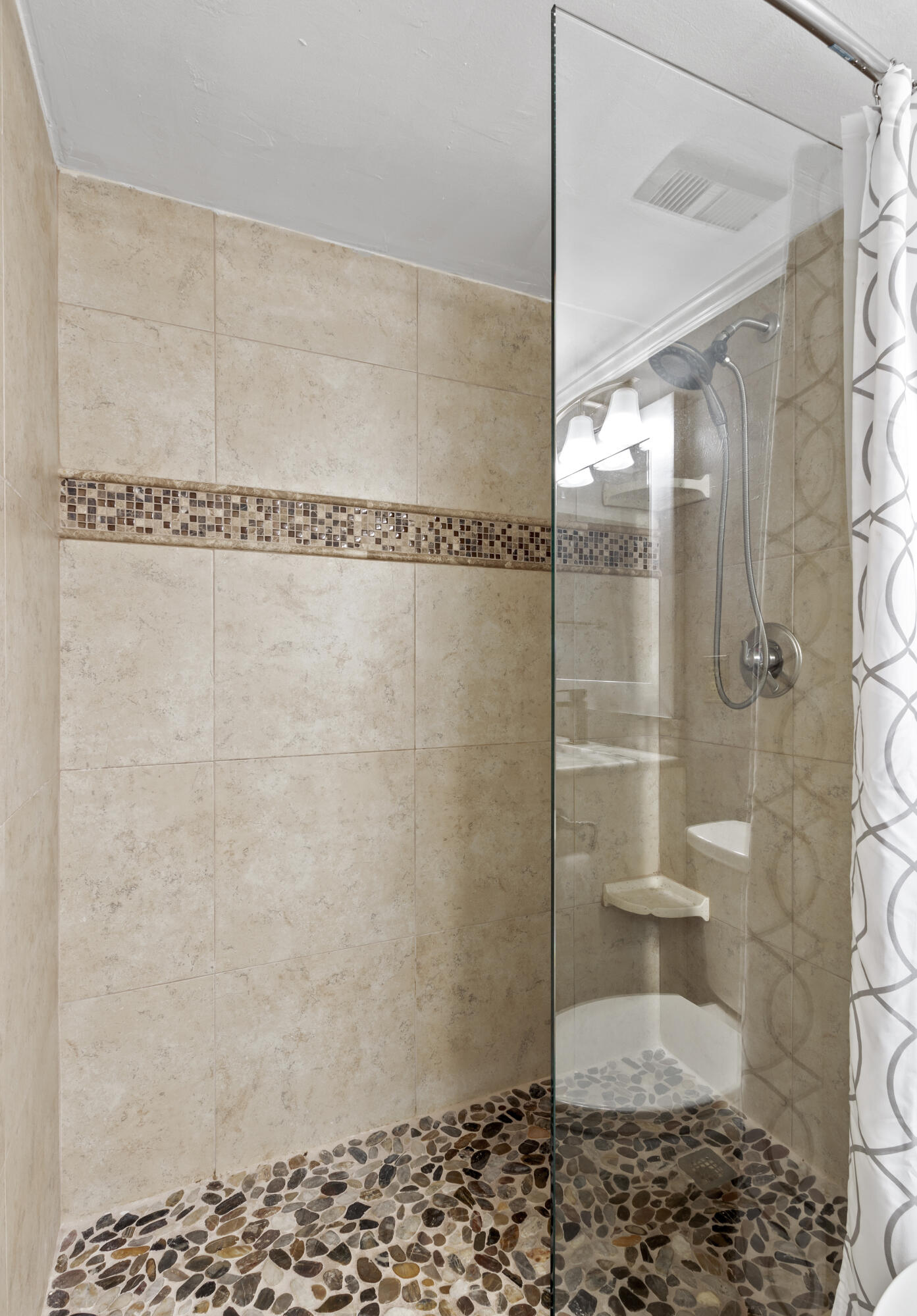 Emerald Towers Condiminium - Residential