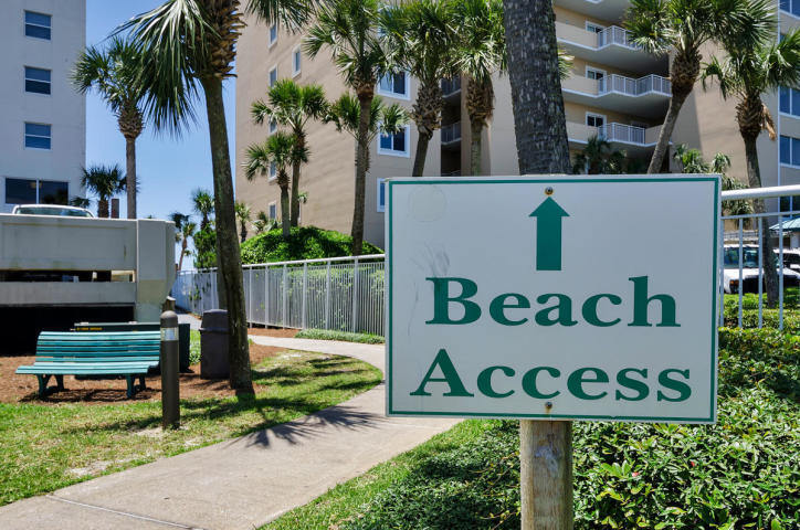 HIDDEN DUNES BEACH VILLAS - Residential