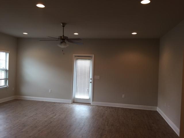 RESERVE POINTE - Residential Lease