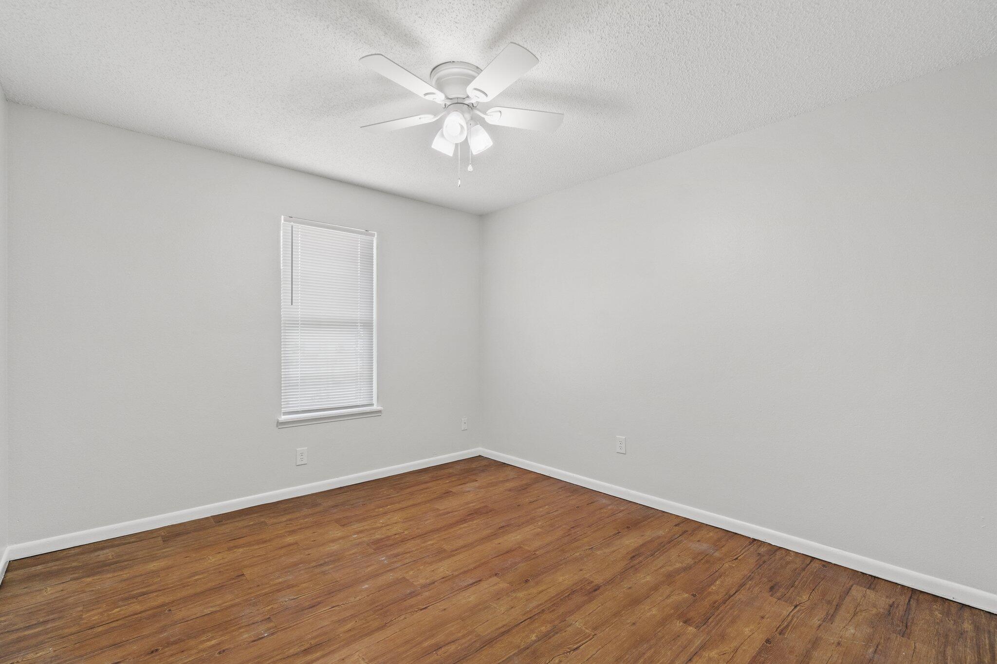 LIVE OAK - Residential Lease