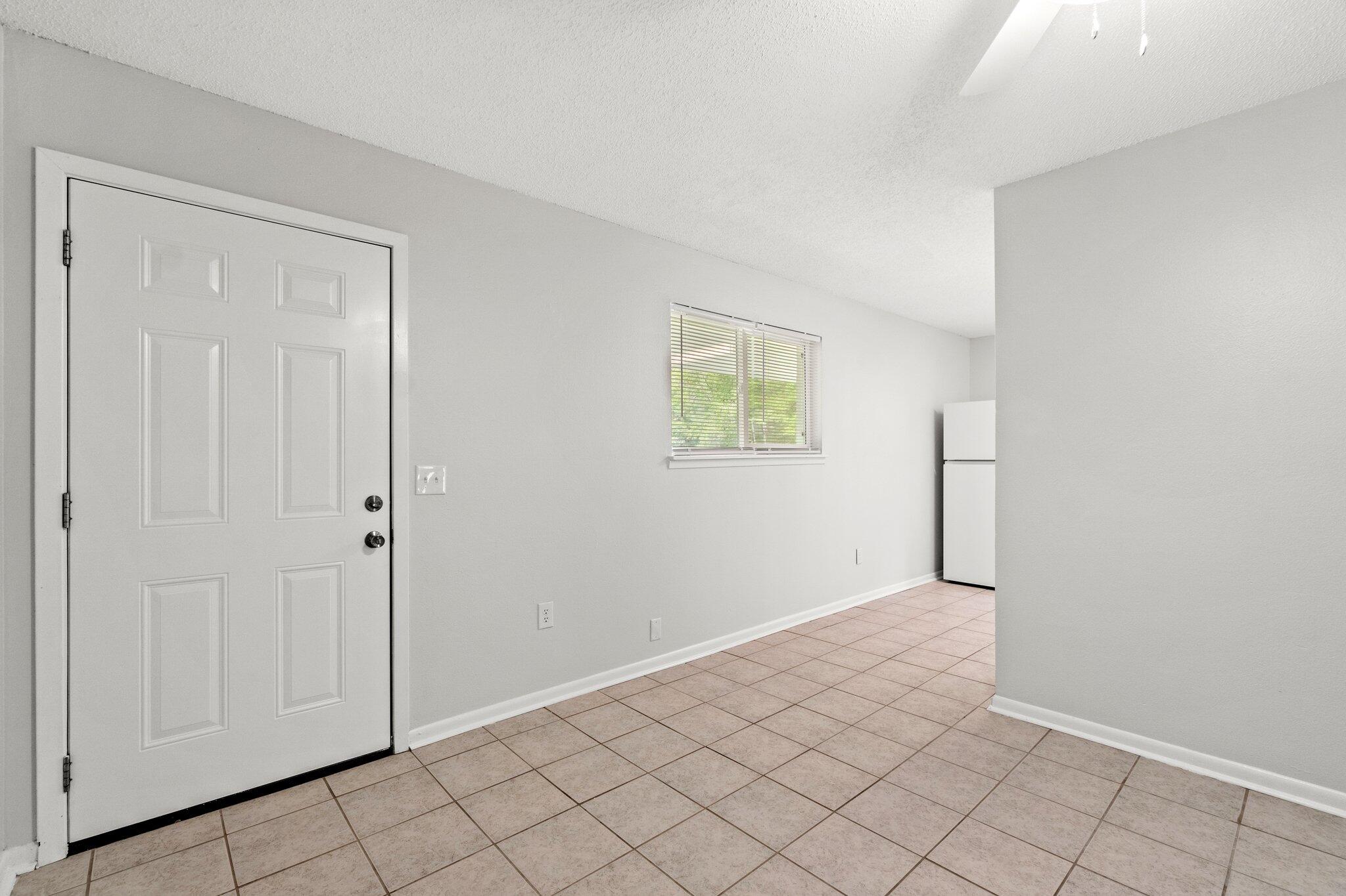 LIVE OAK - Residential Lease