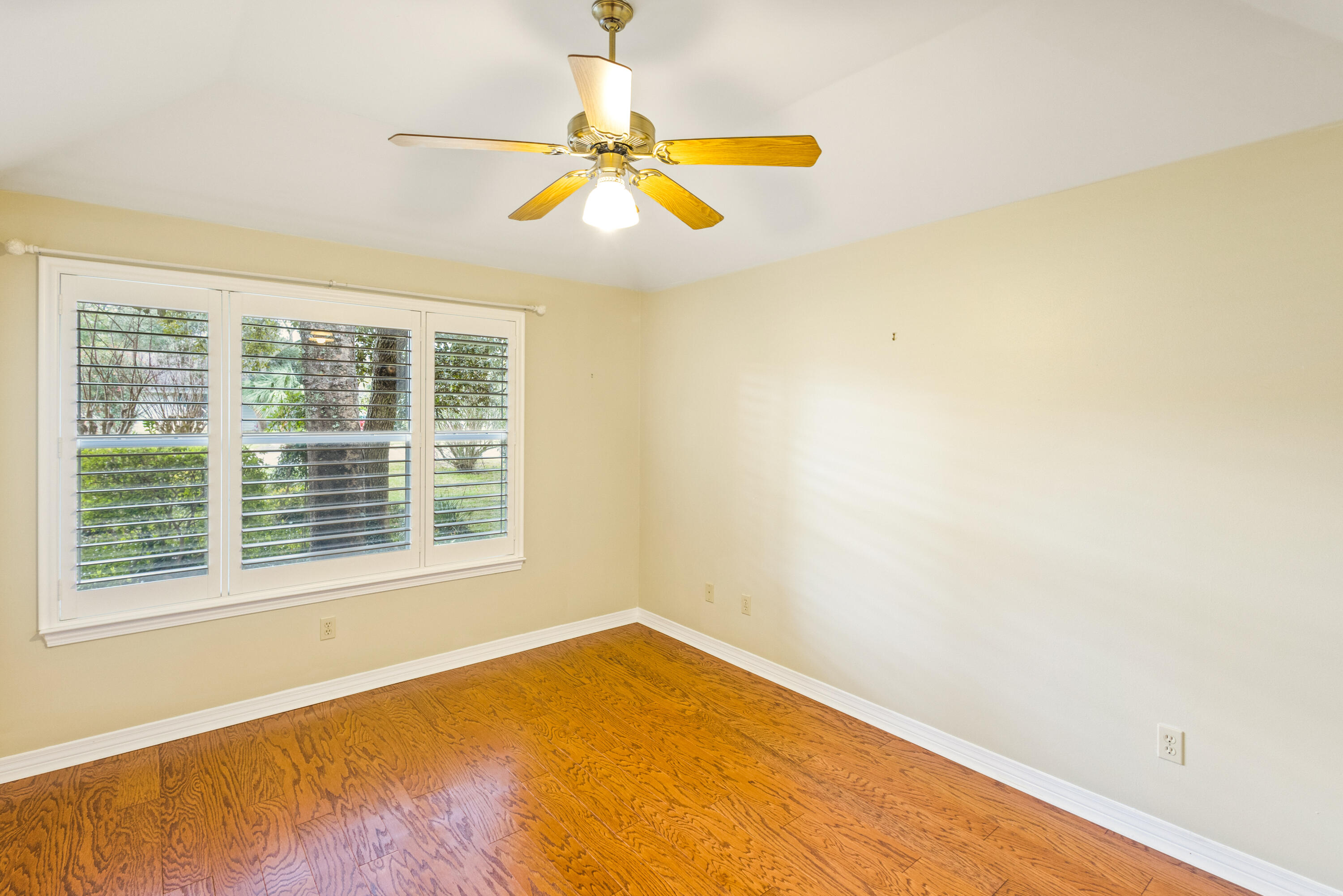 Kell Aire Gardens - Residential