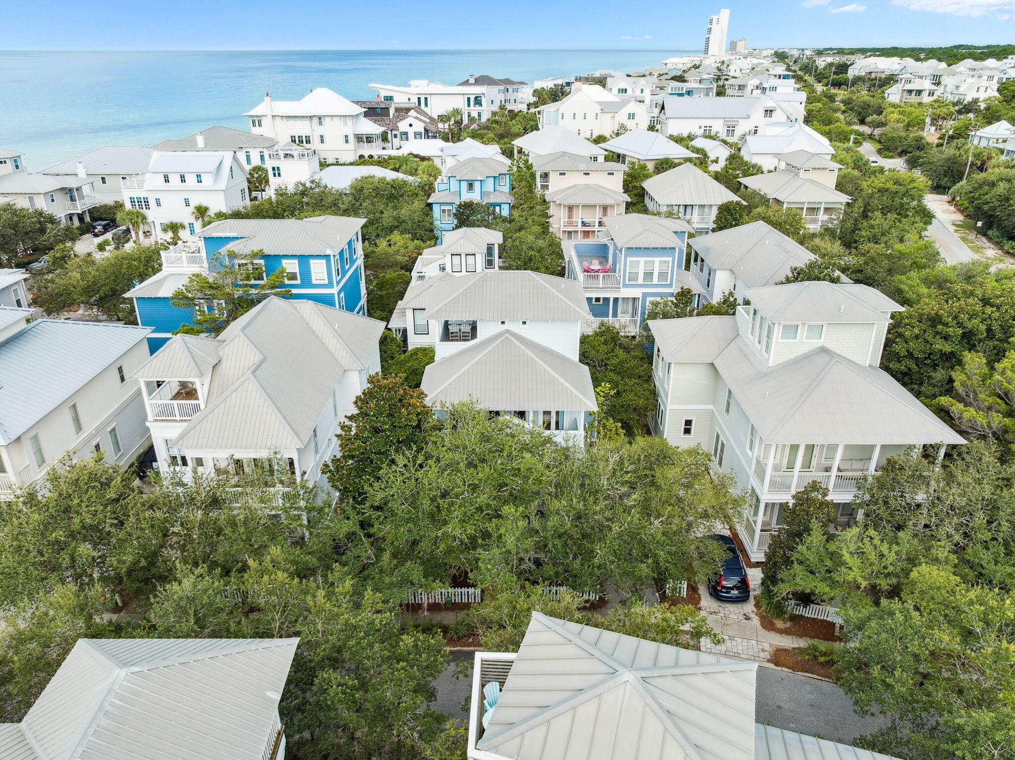SUMMER'S EDGE - Residential