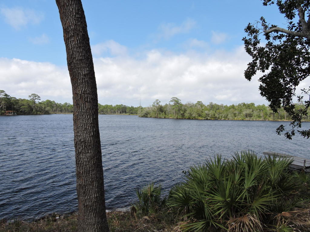 LAKE PIPPIN - Land