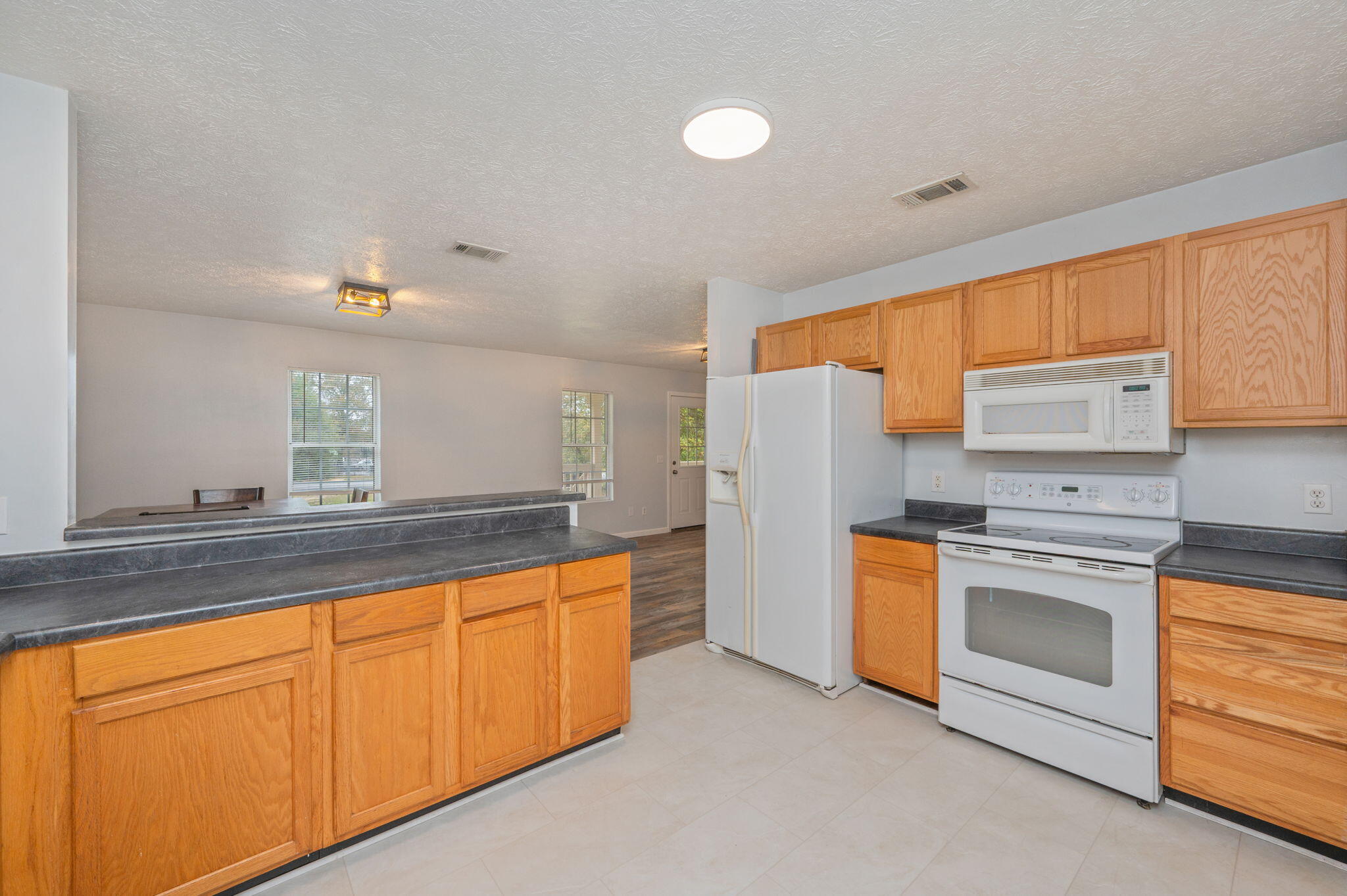 KINGS LAKE ESTATE - Residential Lease