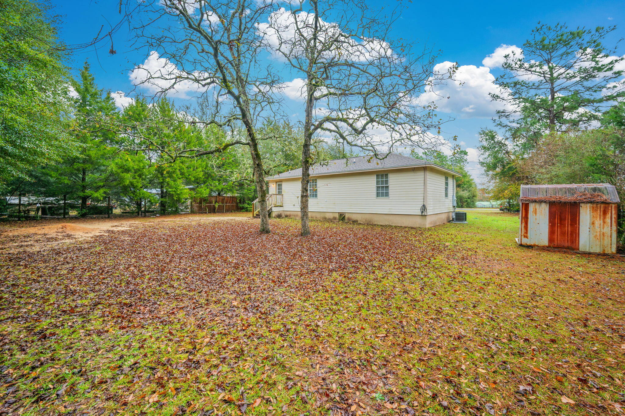 KINGS LAKE ESTATE - Residential Lease