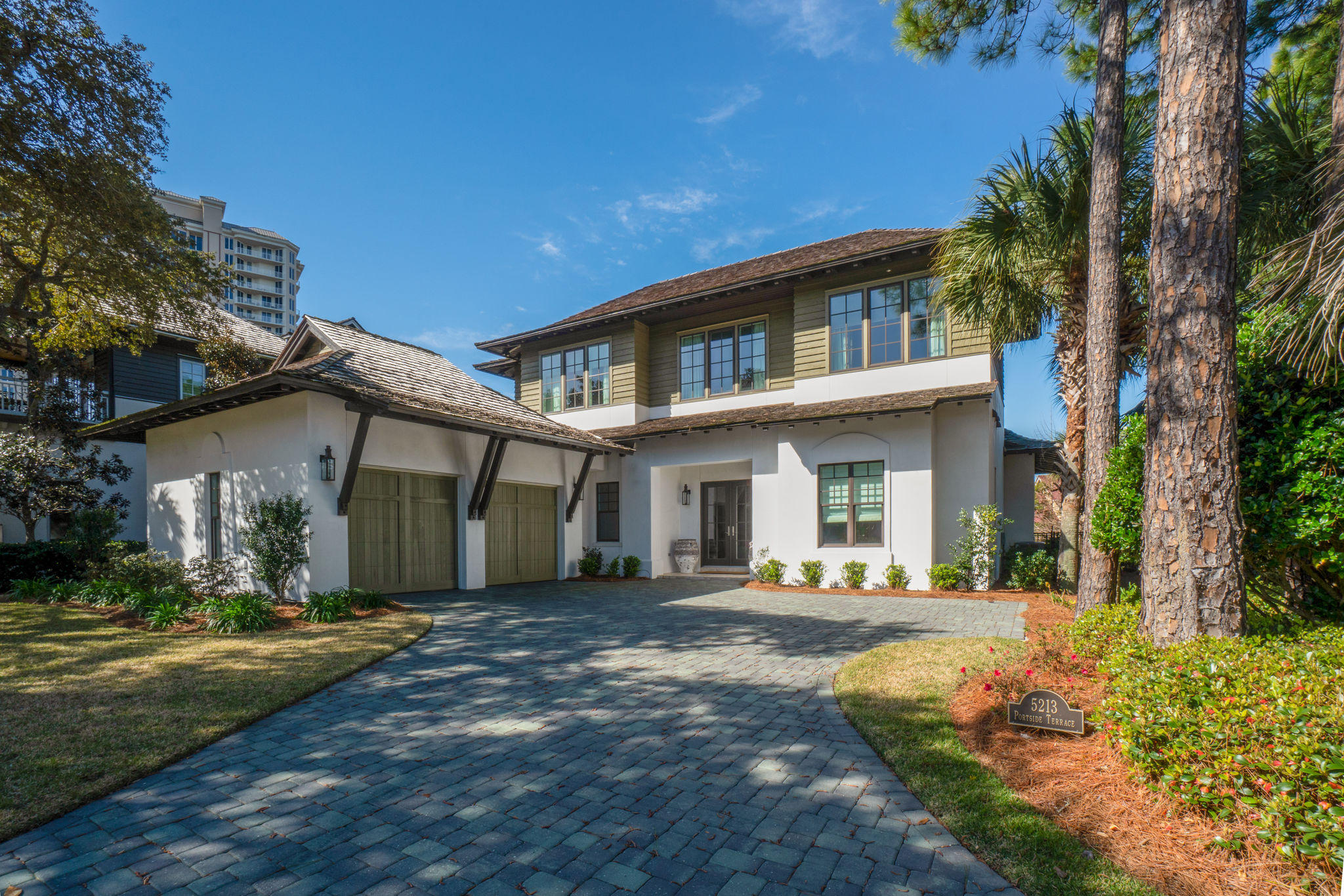 ISLAND ESTATES - Residential