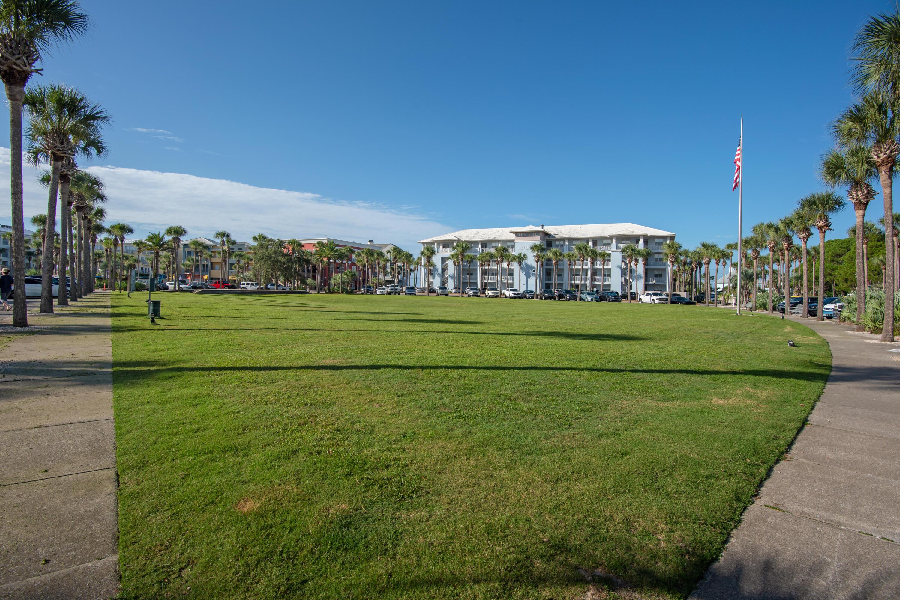 Gulf Place Residence - Residential