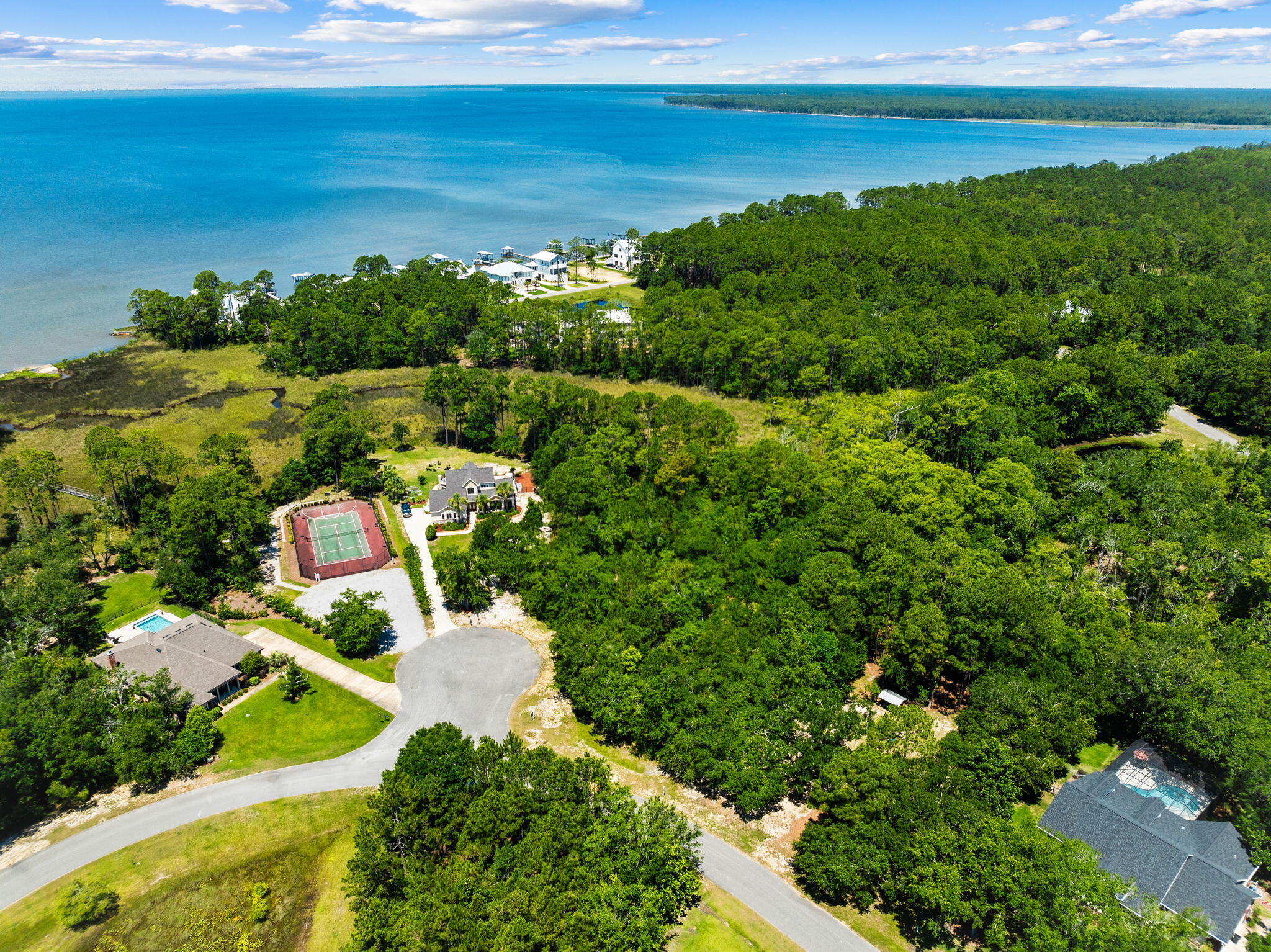 BAY HARBOUR - Land