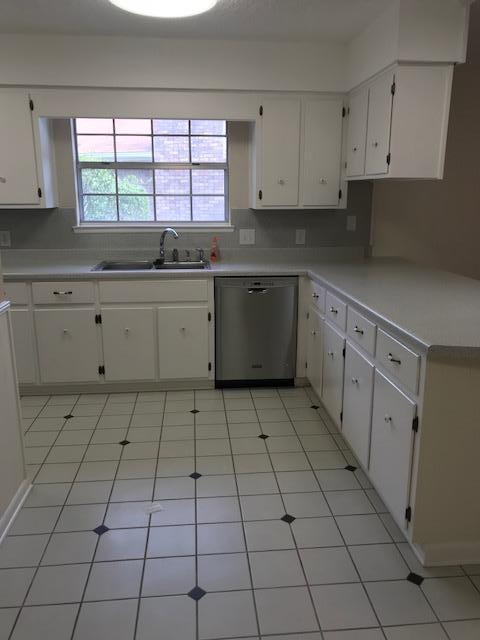 LEOTA MILLER S/D LOT 11 - Residential Lease