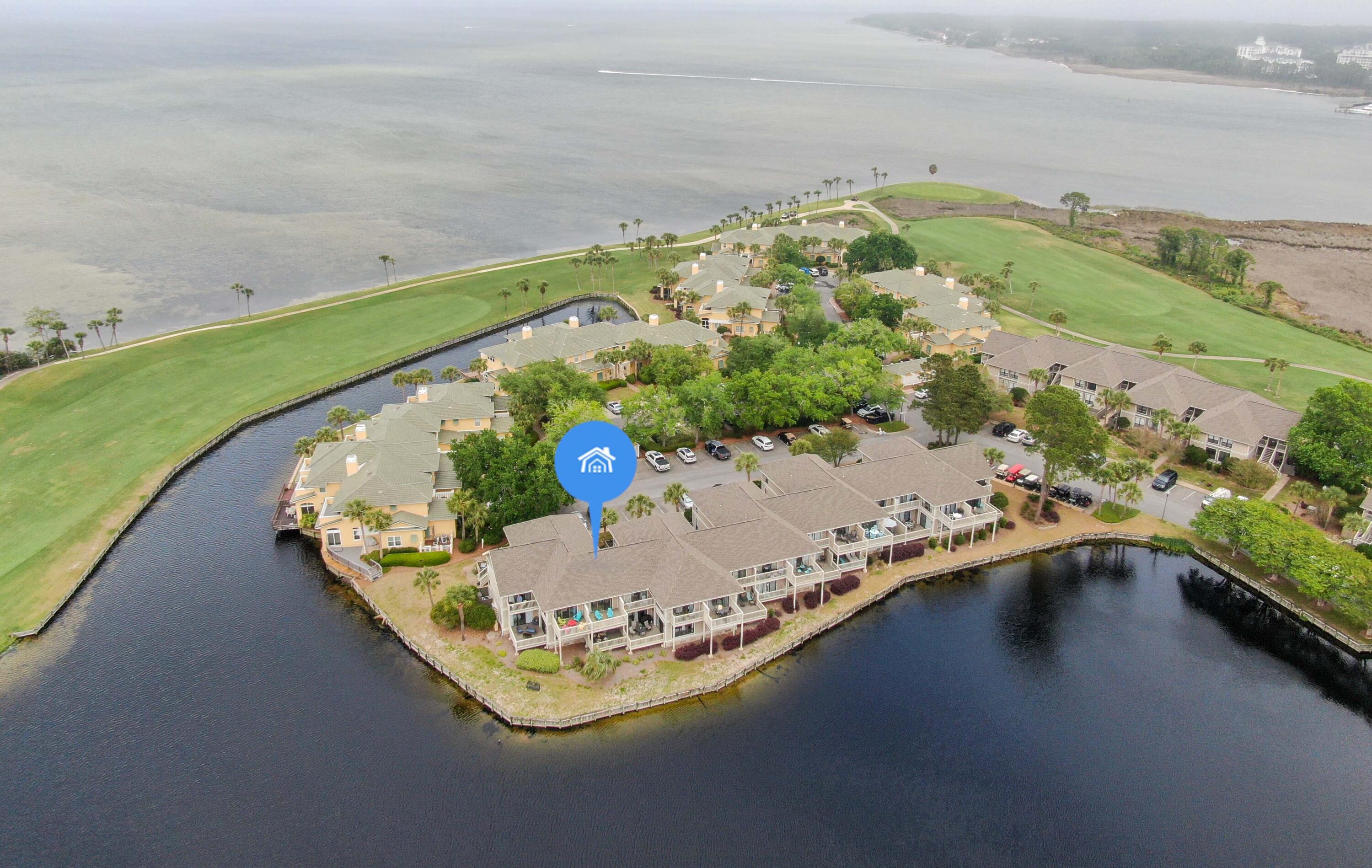 HARBOUR POINTE - Residential