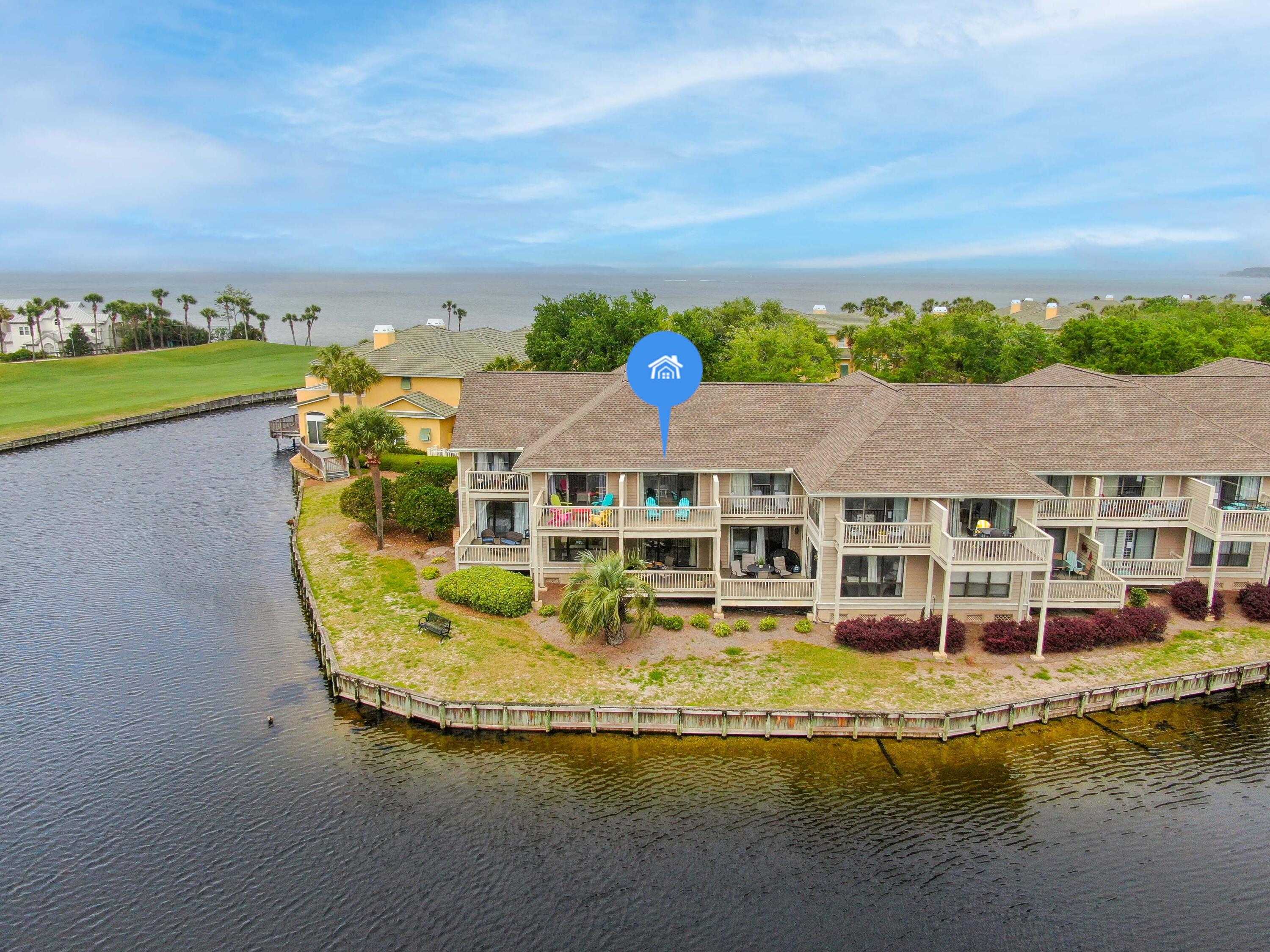 HARBOUR POINTE - Residential