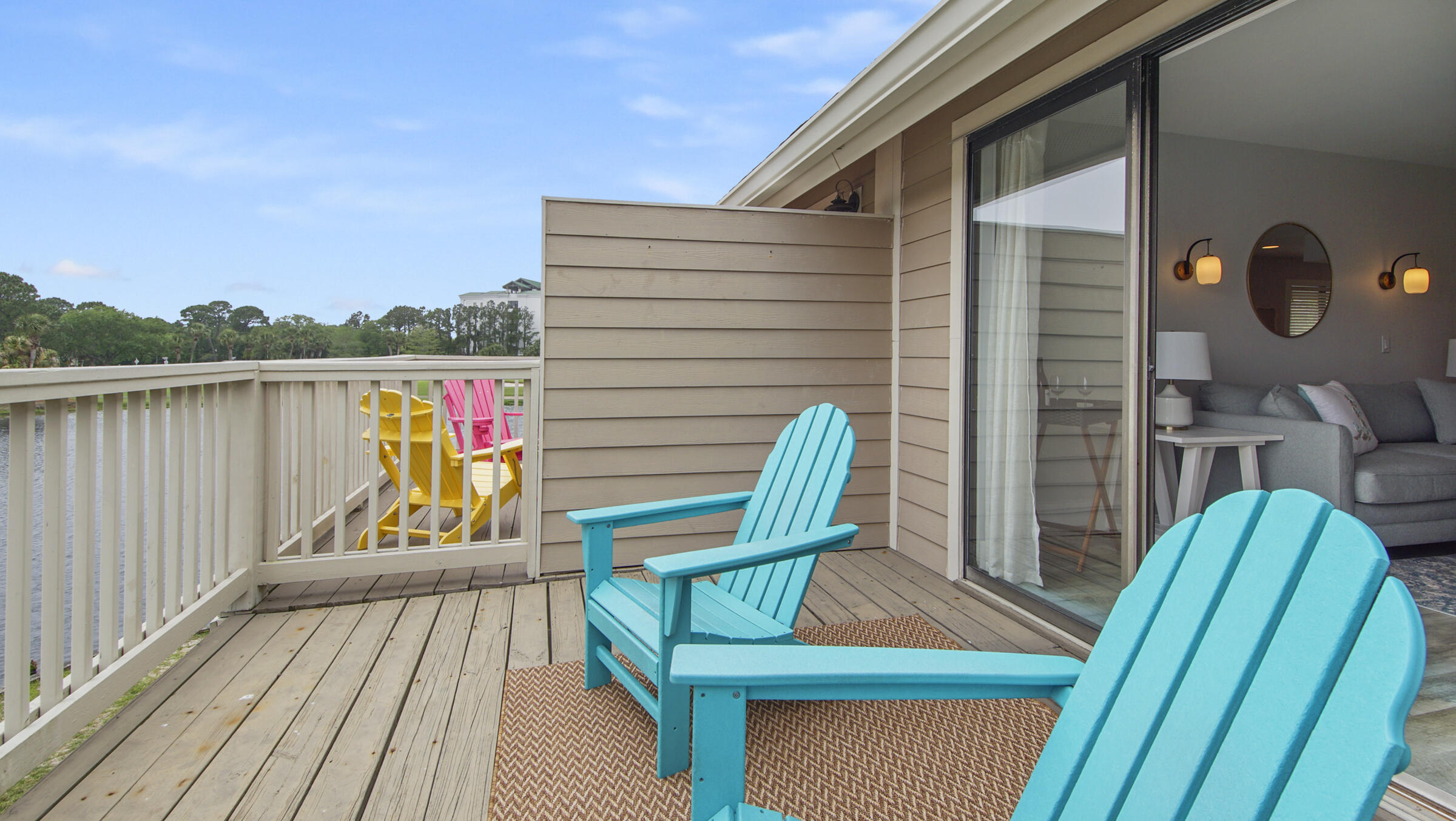 HARBOUR POINTE - Residential