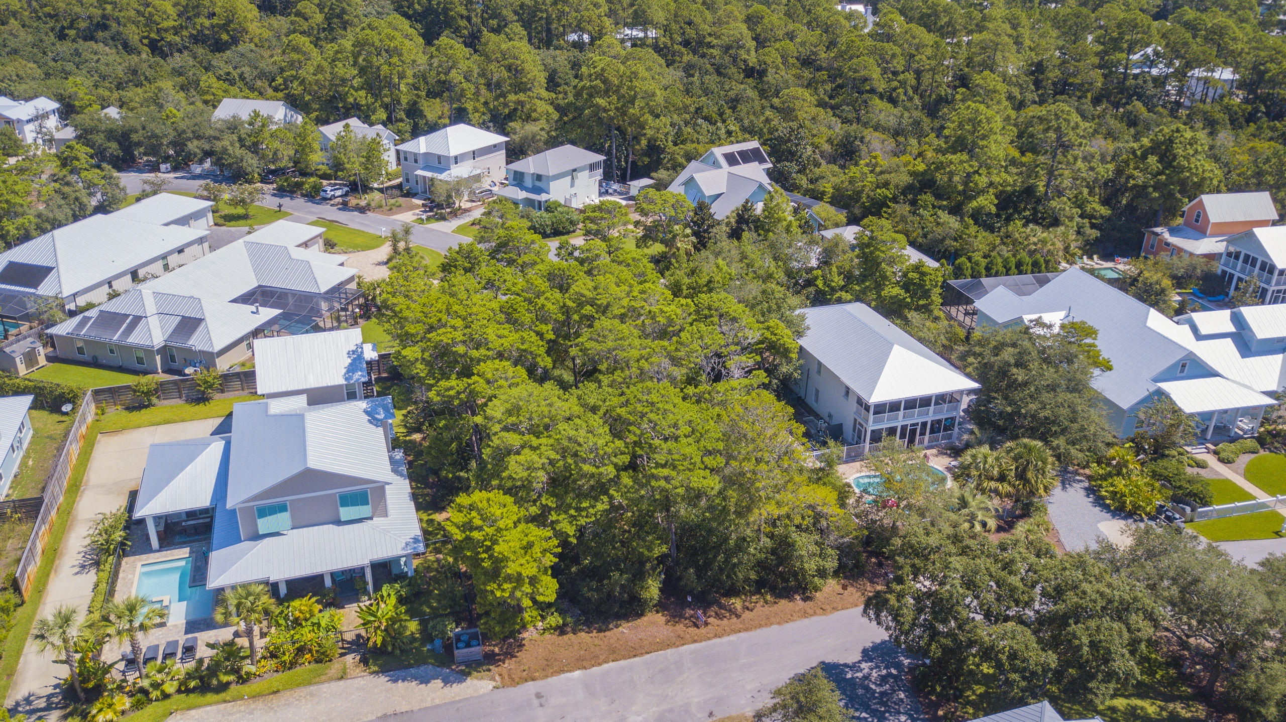 SEAGROVE VILLAGE 6TH ADD - Land