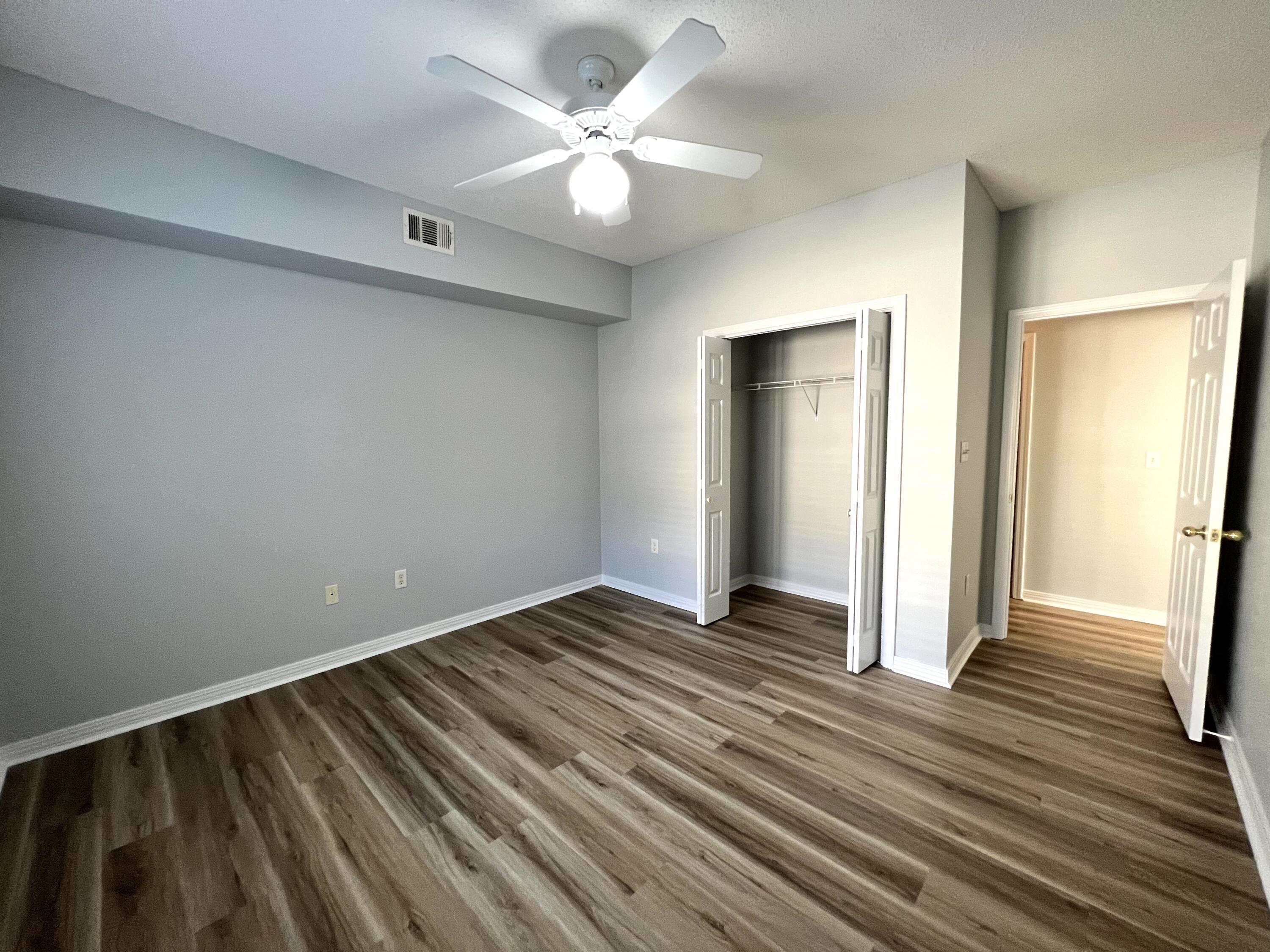THE OAKS AT NICEVILLE PH I - Residential Lease