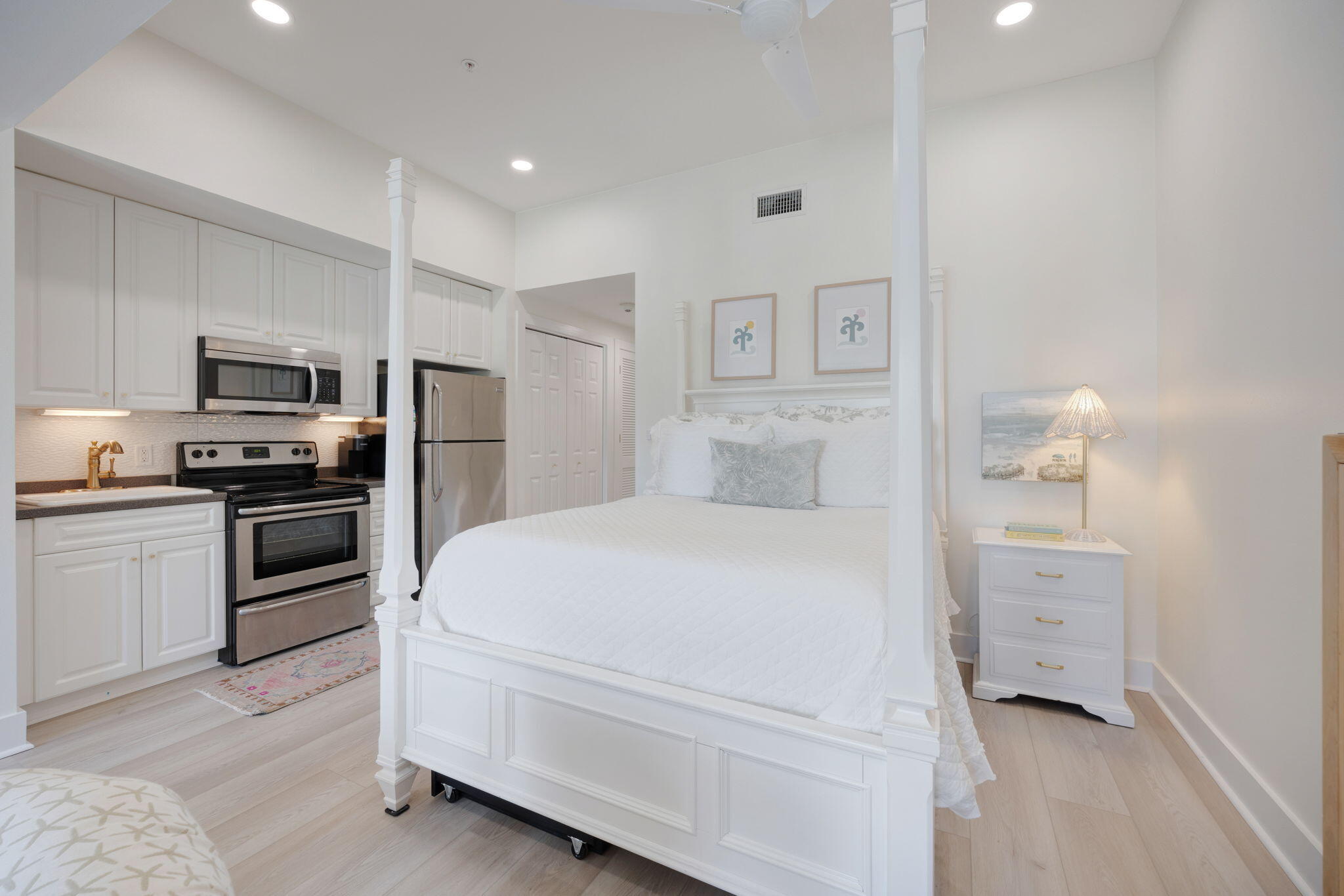 INN AT GULF PLACE - Residential