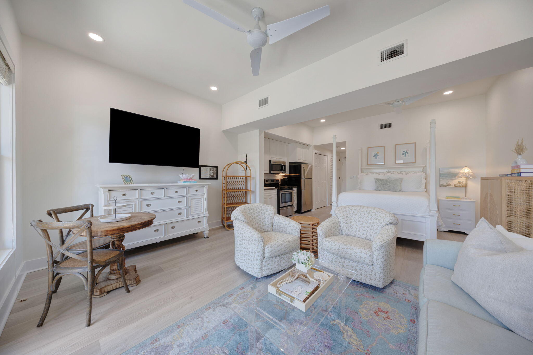 INN AT GULF PLACE - Residential