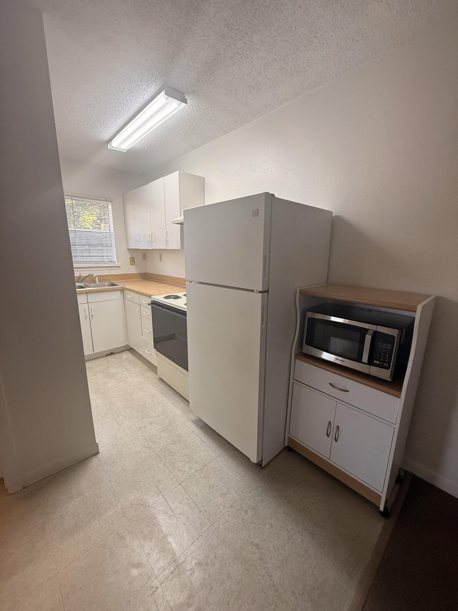 STONEY BEACH - Residential Lease