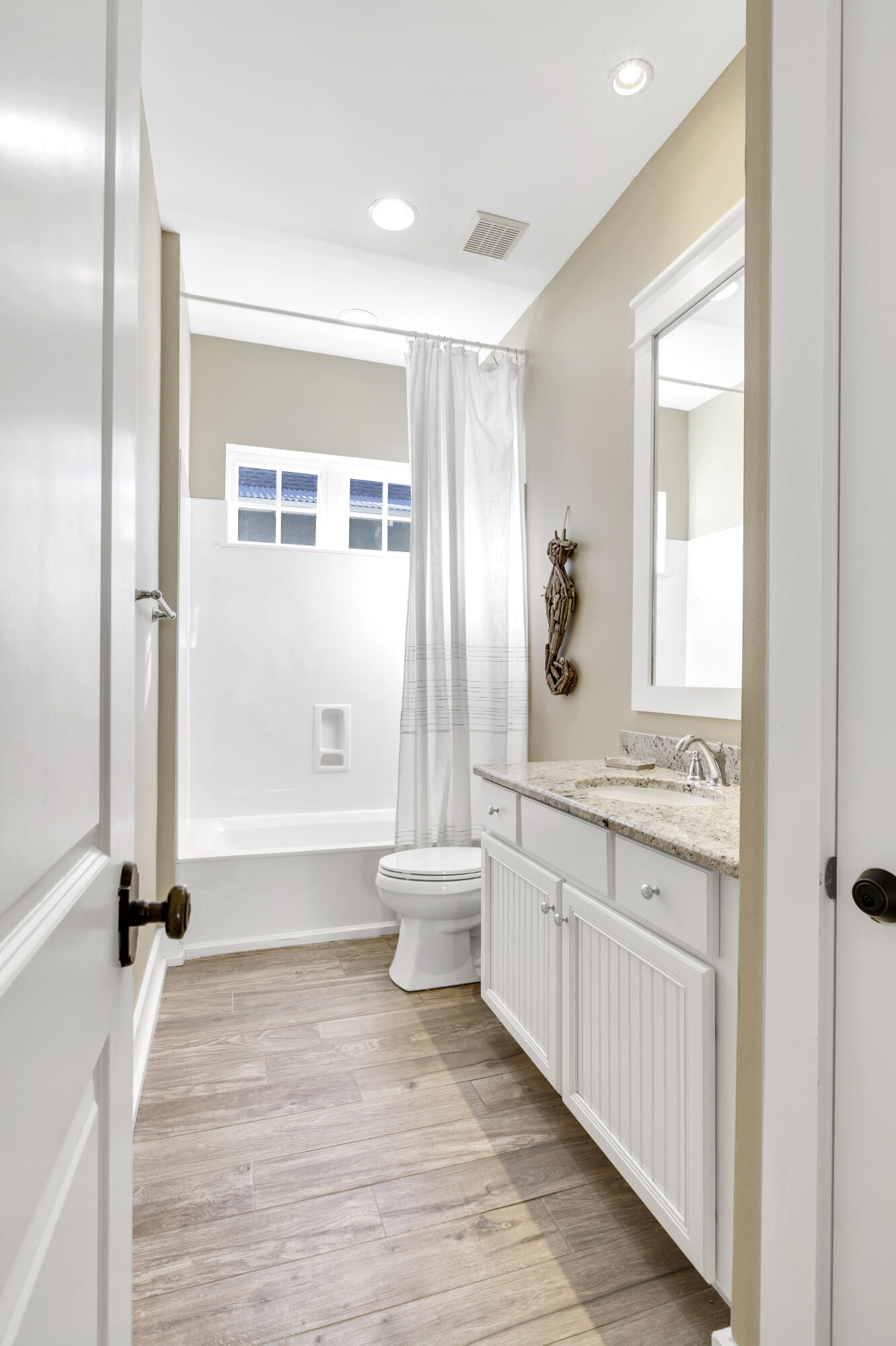 BUNGALOS AT SANDESTIN - Residential