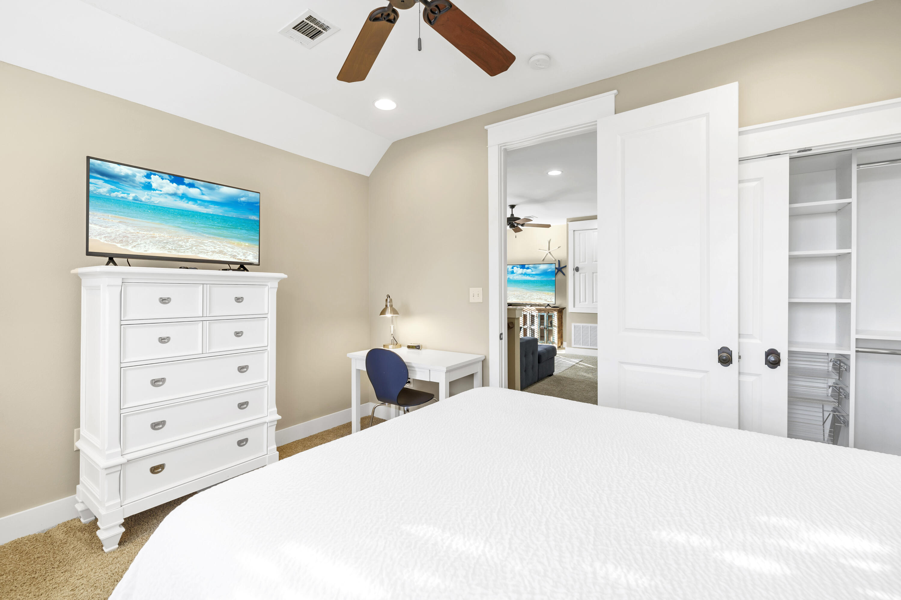 BUNGALOS AT SANDESTIN - Residential