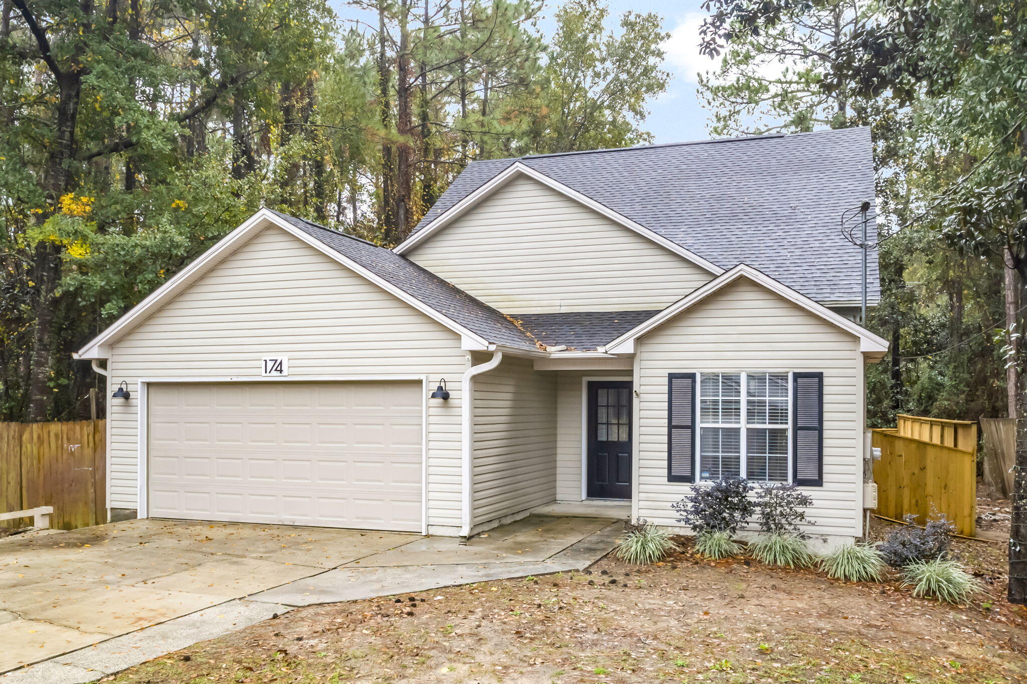 MAGNOLIA CREEK PHASE 1 - Residential Lease