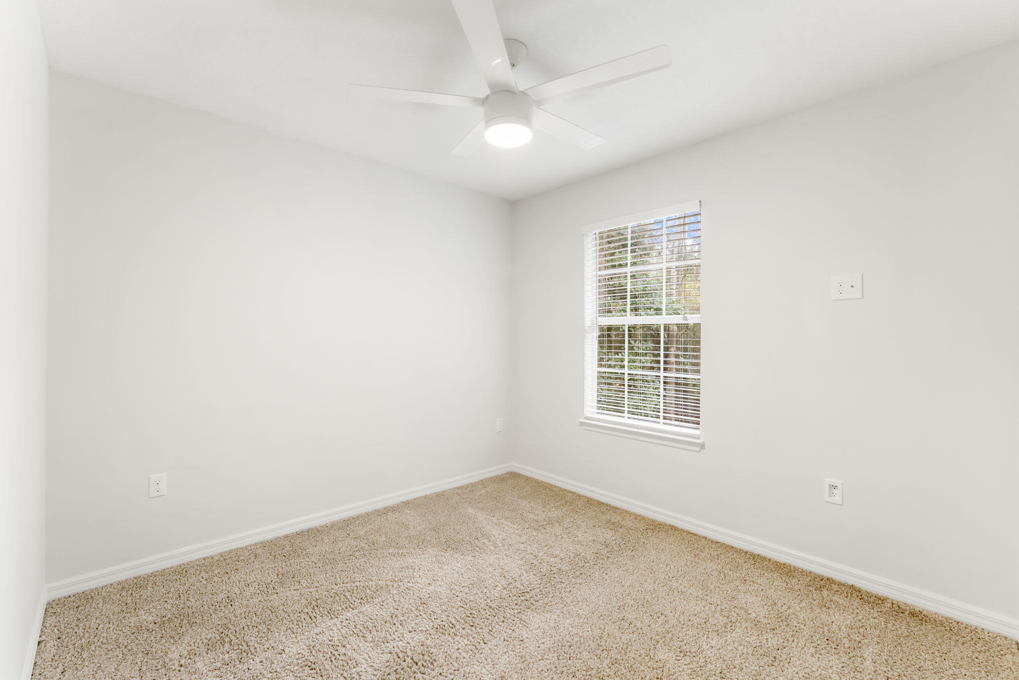MAGNOLIA CREEK PHASE 1 - Residential Lease
