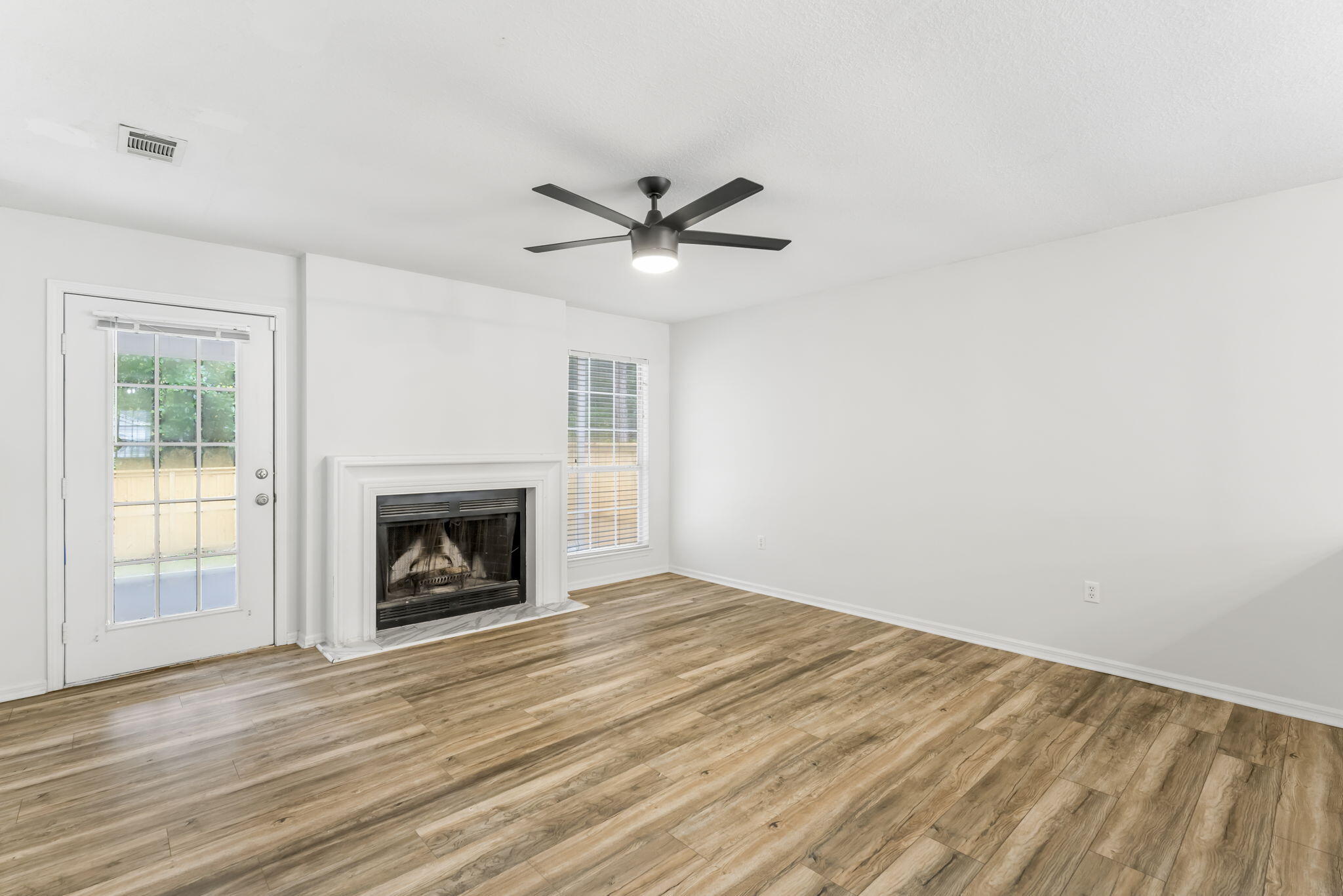 MAGNOLIA CREEK PHASE 1 - Residential Lease