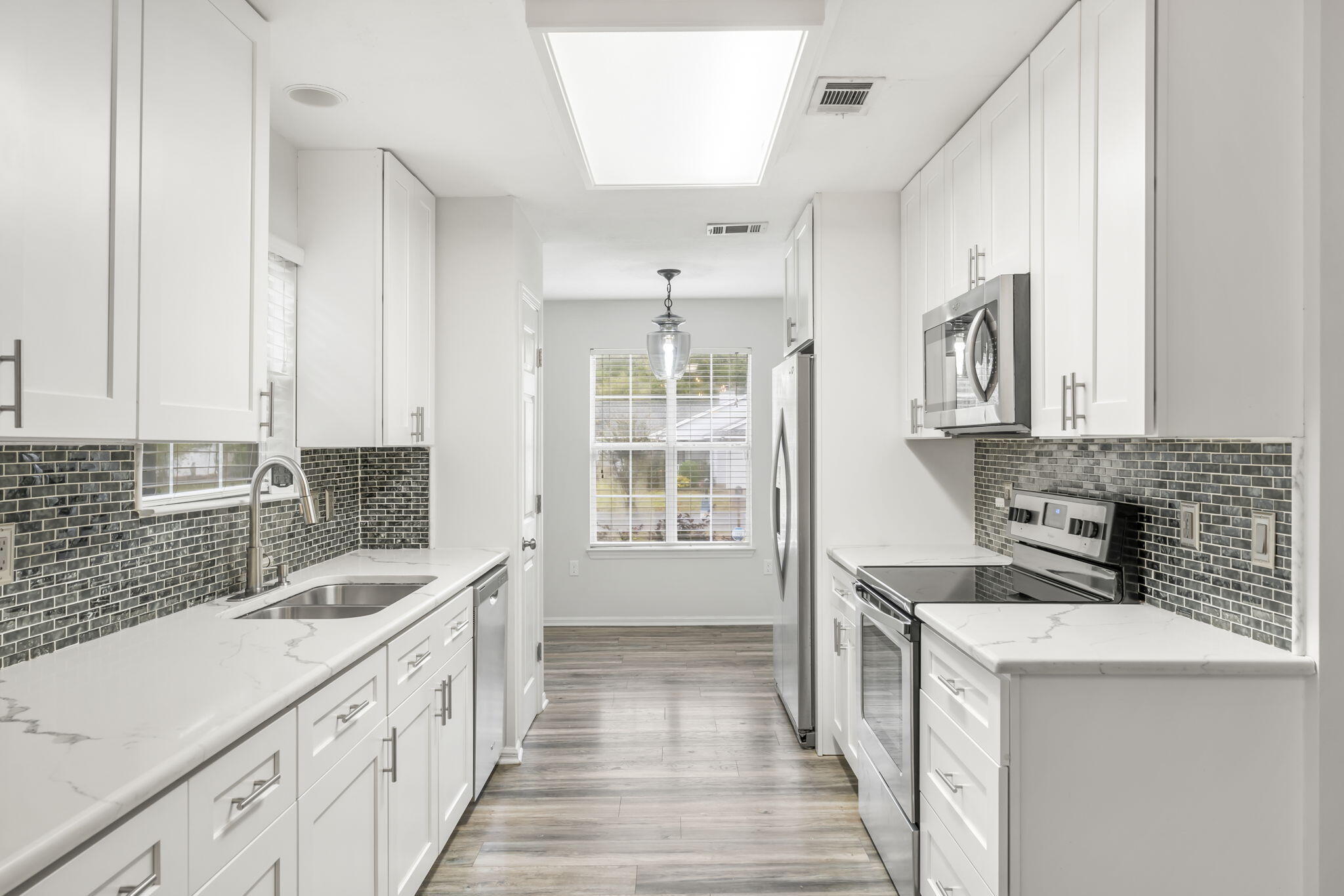 MAGNOLIA CREEK PHASE 1 - Residential Lease