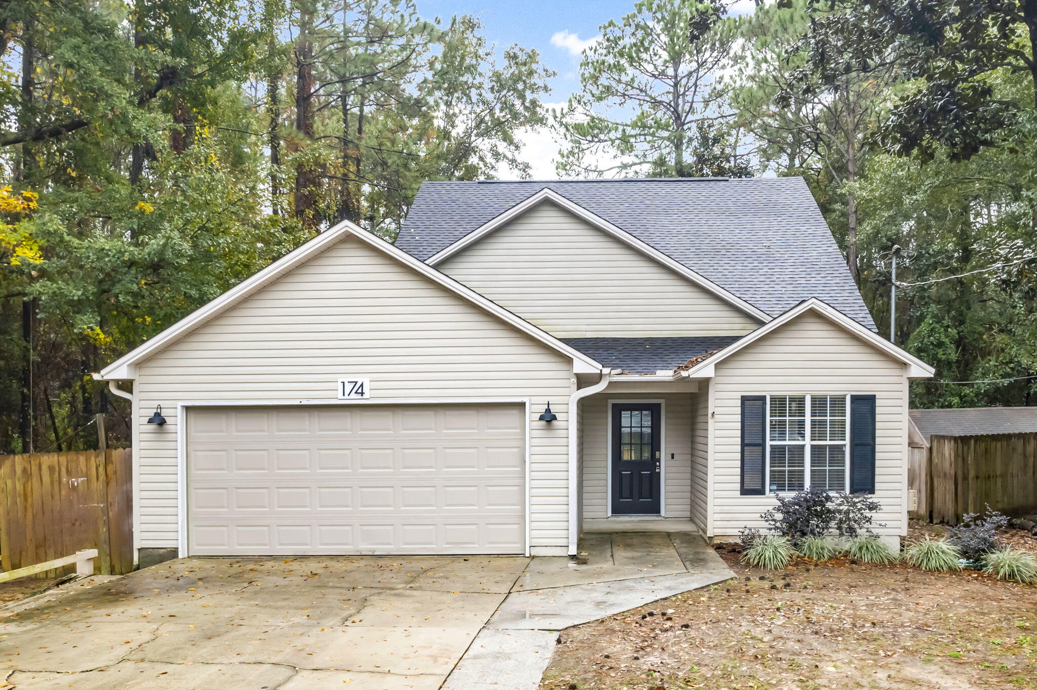 MAGNOLIA CREEK PHASE 1 - Residential Lease