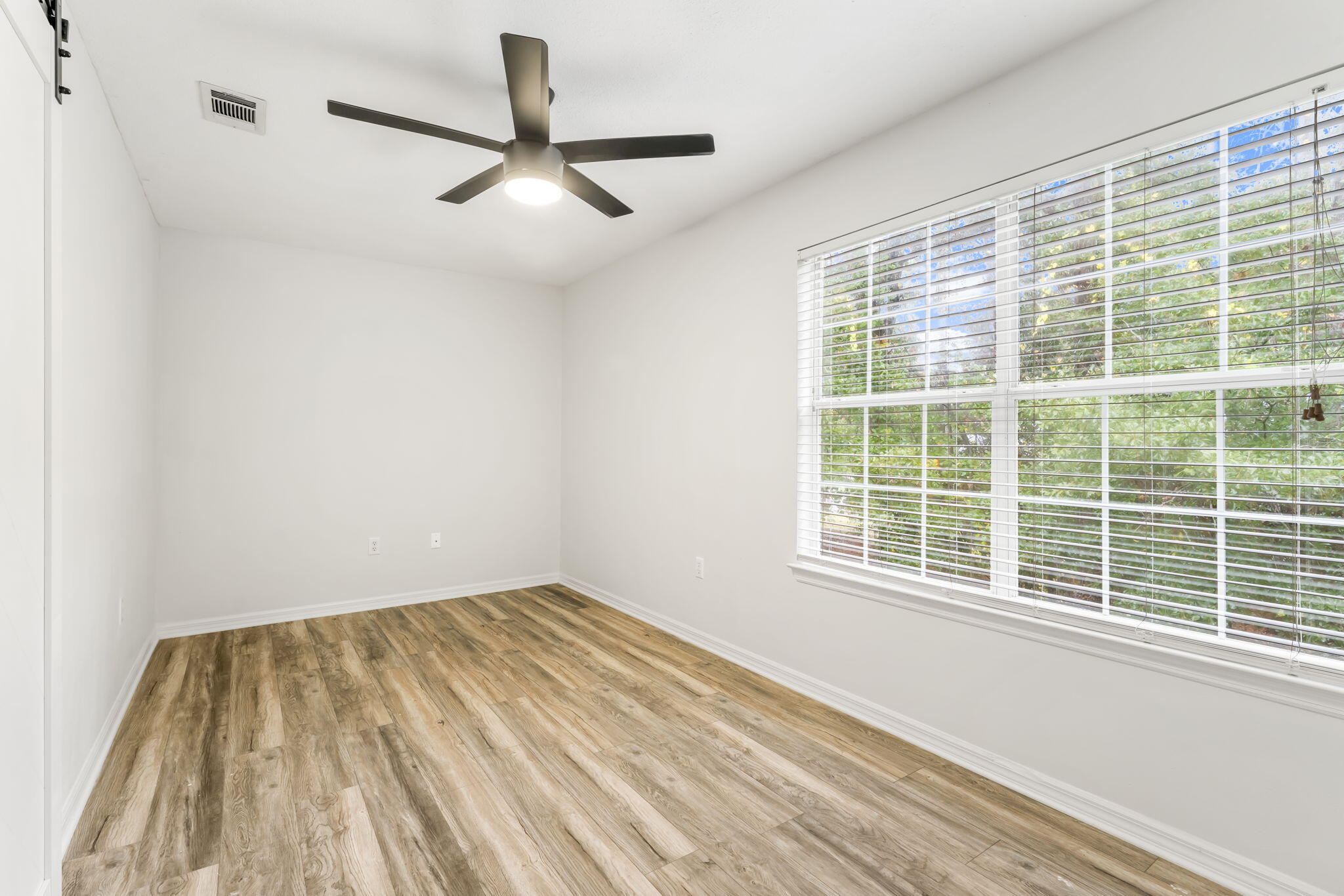 MAGNOLIA CREEK PHASE 1 - Residential Lease