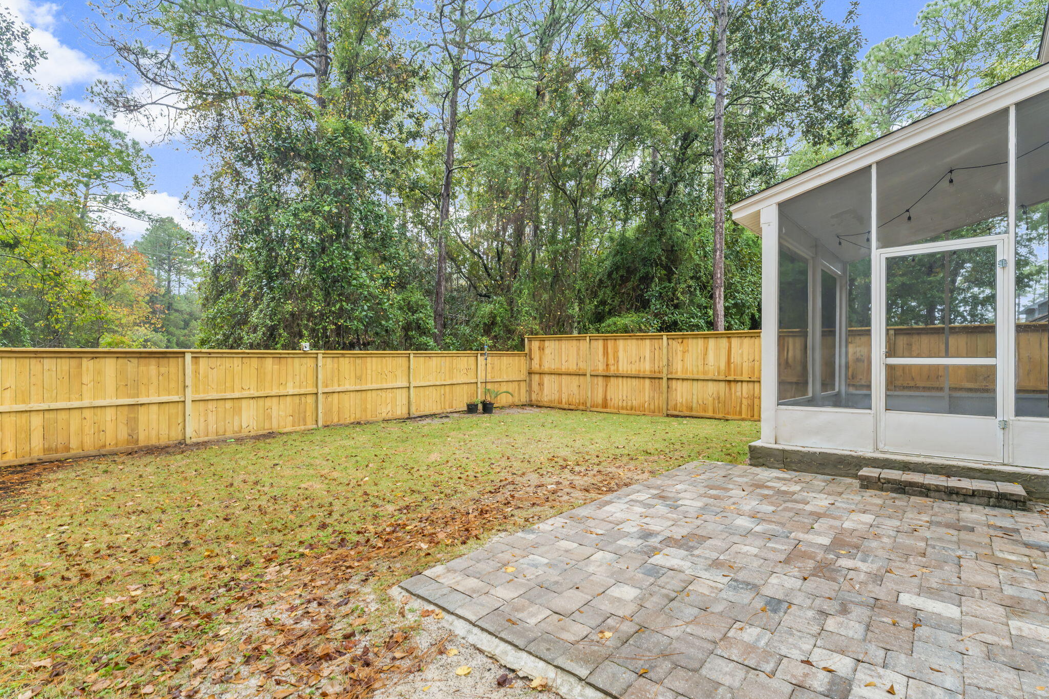 MAGNOLIA CREEK PHASE 1 - Residential Lease