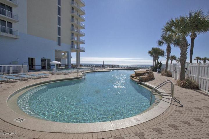 MAJESTIC BEACH TOWERS I - Residential