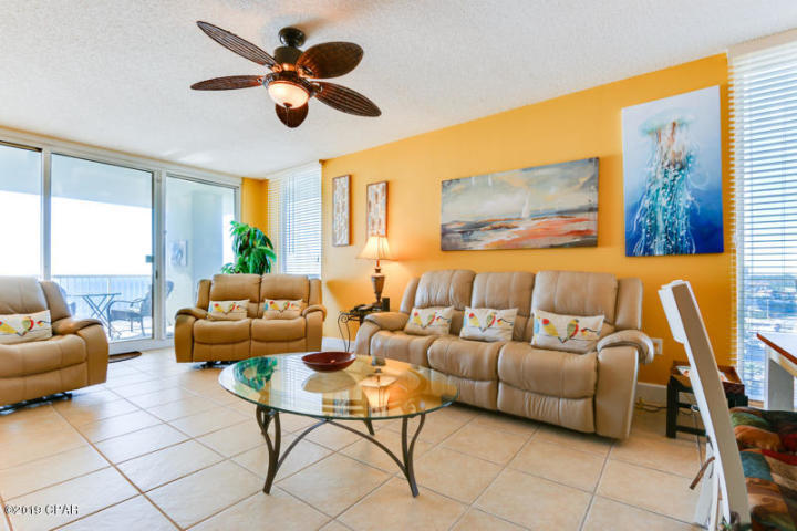 MAJESTIC BEACH TOWERS I - Residential