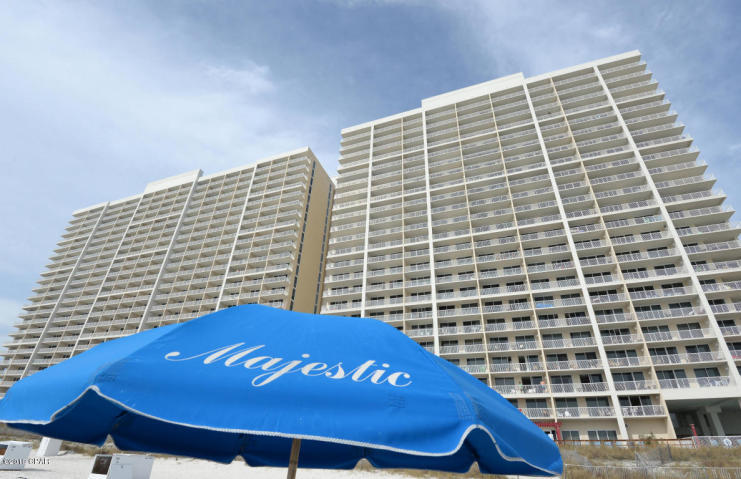 MAJESTIC BEACH TOWERS I - Residential