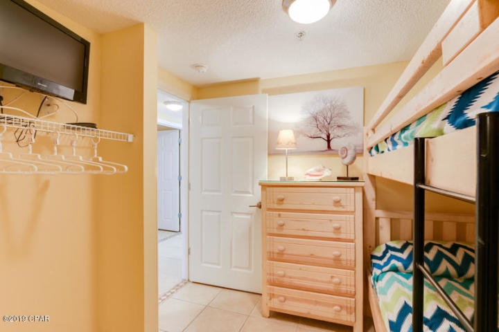 MAJESTIC BEACH TOWERS I - Residential