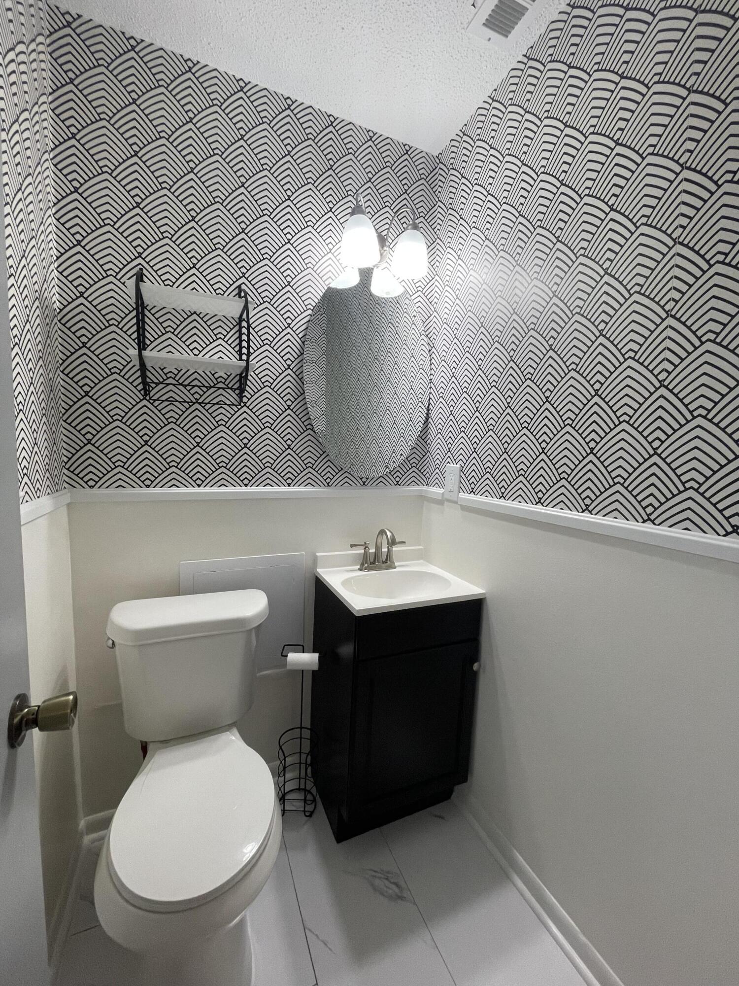 ADAMS POWELL EAST - Residential Lease