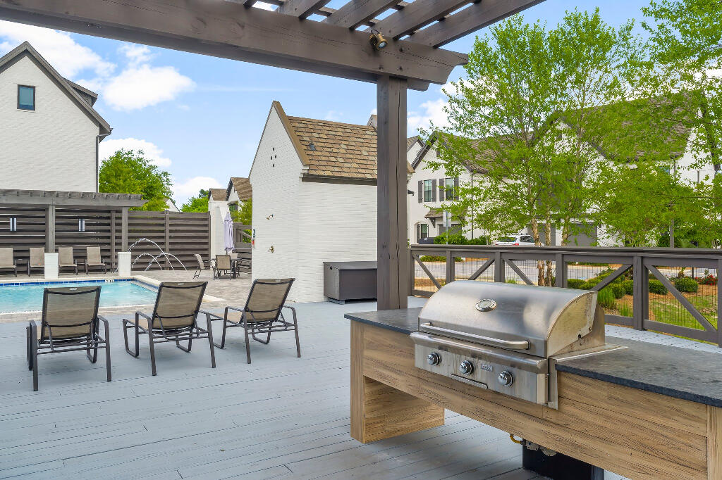 Ridgewalk - Residential